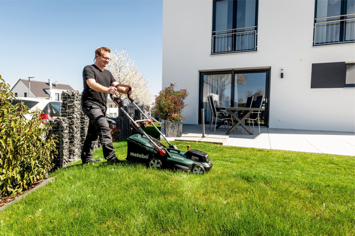 Metabo 601716850 RM 36-18 LTX BL 36 korpusas 2 x 18 V 36 cm akumuliatorinė vejapjovė be akumuliatorių ir įkroviklio
