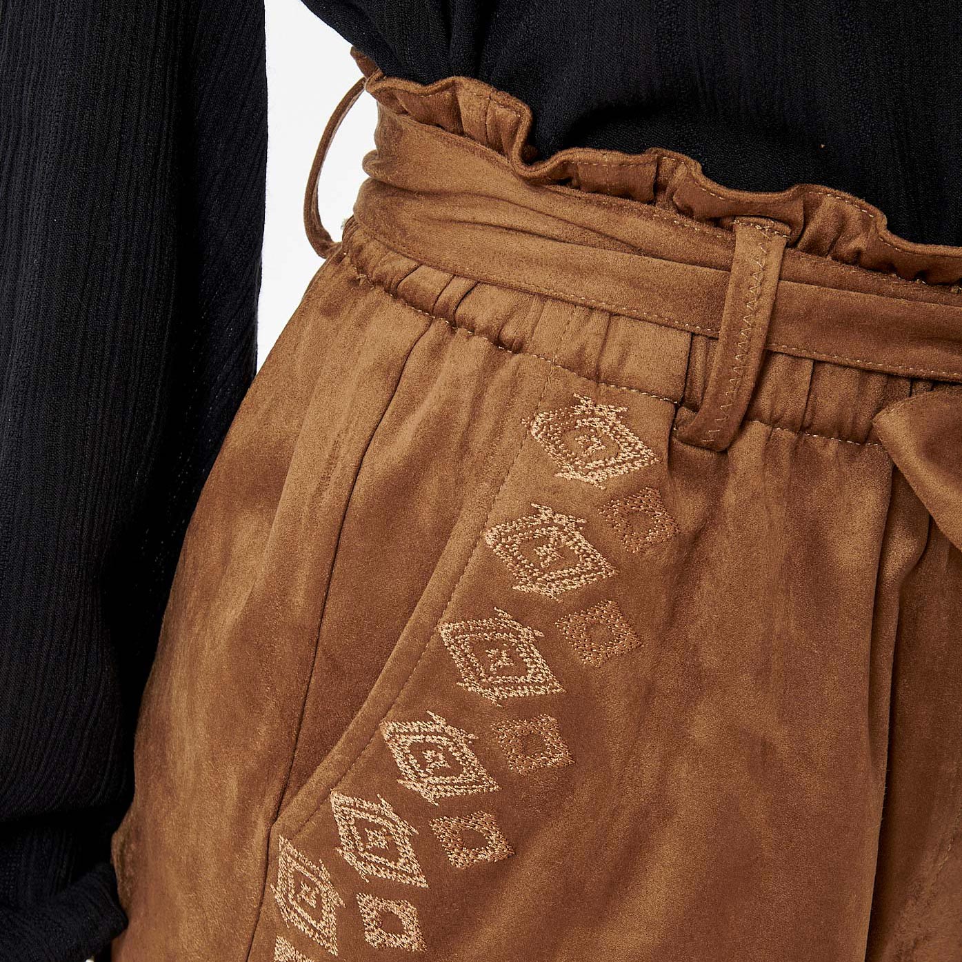 BELIZ  Short marron femme