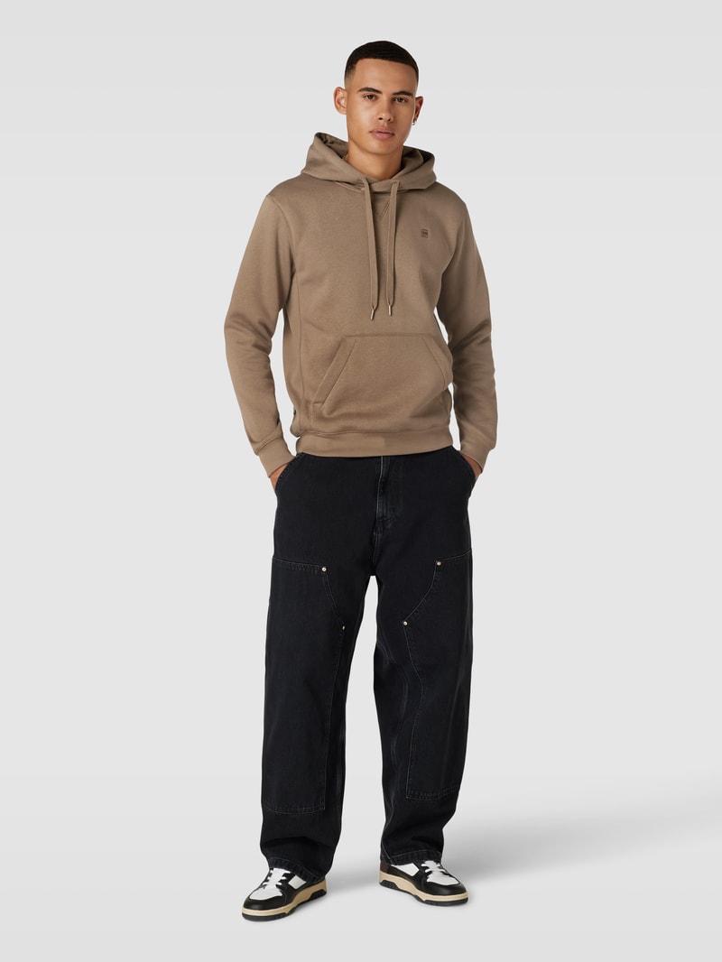 Hoodie mit Kapuze in haselnuss braun