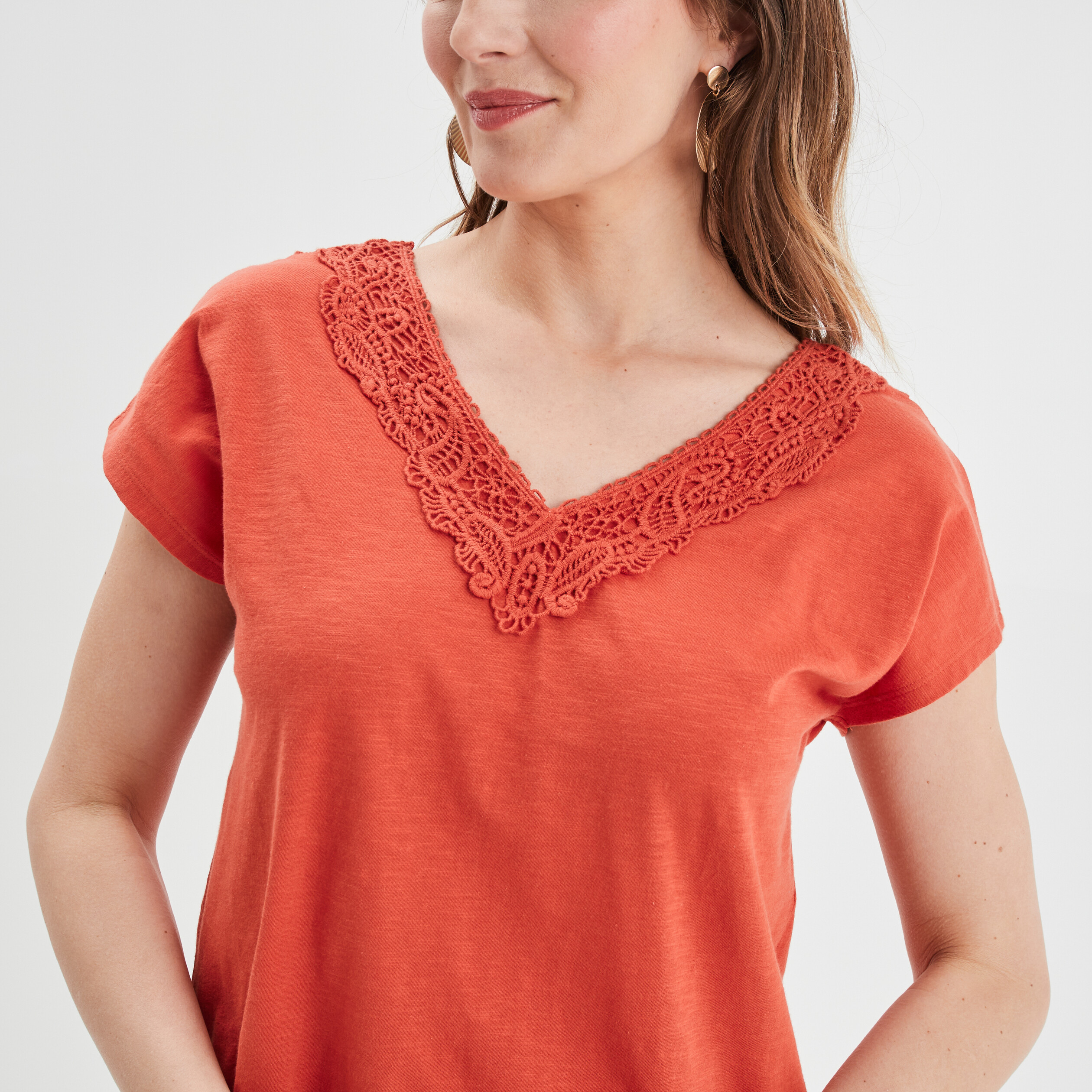 T-shirt col V macramé manches courtes orange foncé femme | La Halle