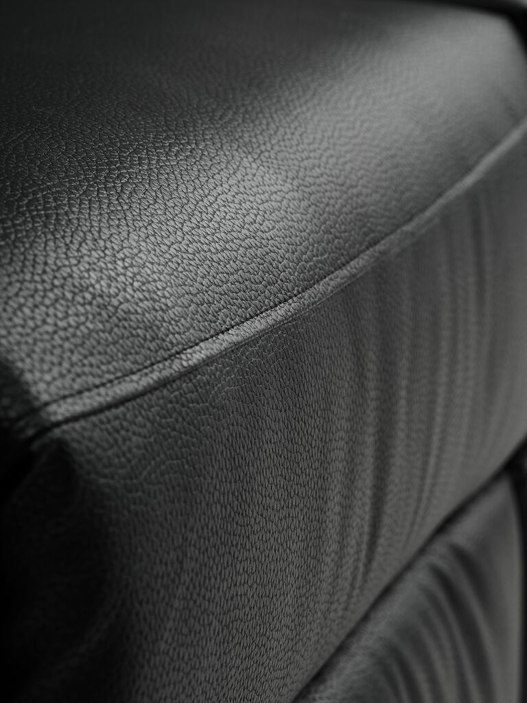 ABILDSKOV Sofa ABILDSKOV 2-osobowa elektryczna czarna imitacja skóry