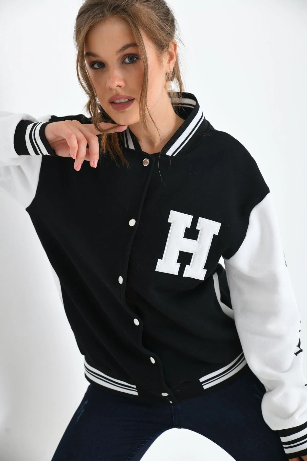 VOLT CLOTHİNG  Bestickte Collegejacke für Unisex