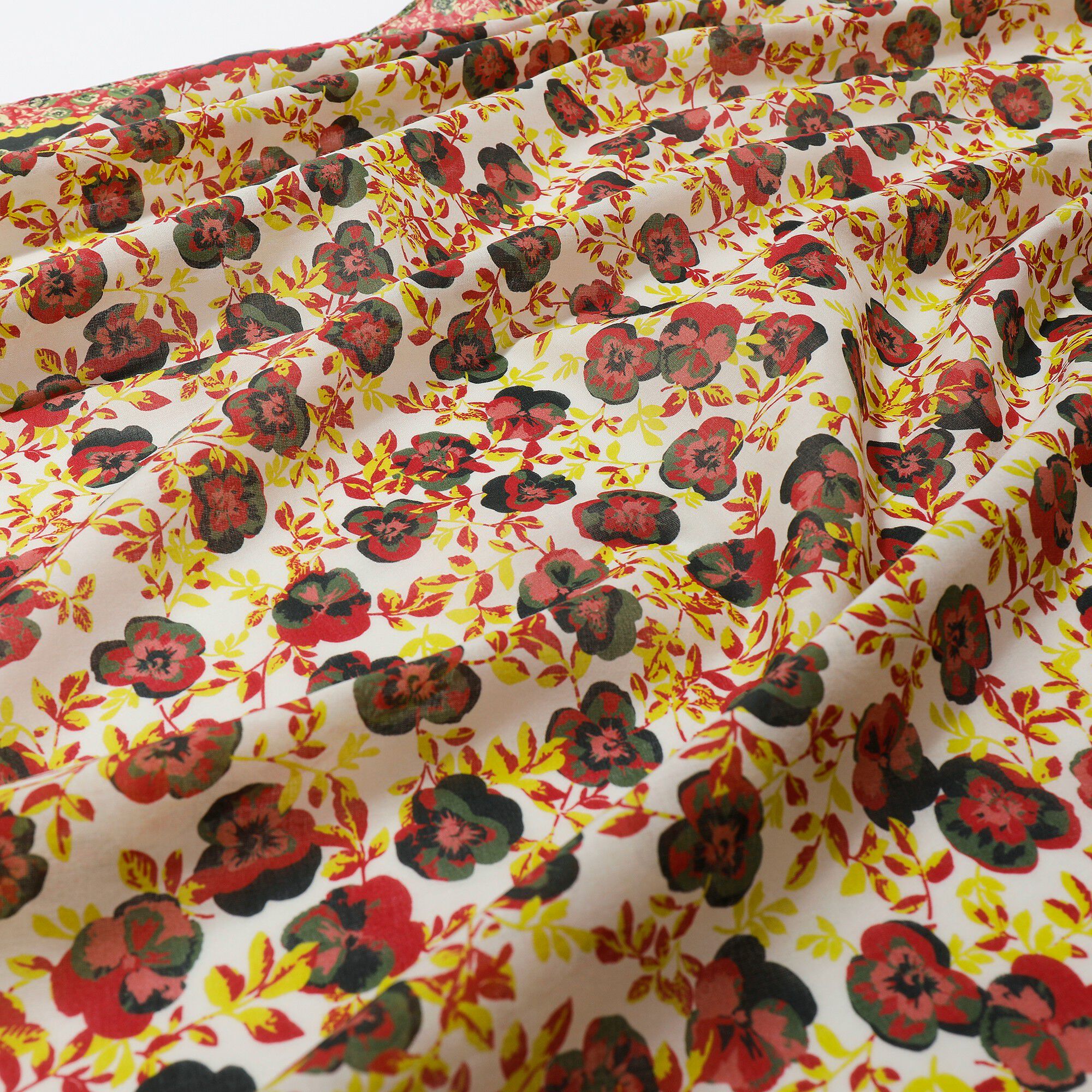 Foulard fabriqué en France imprimé fleuri, 100 x 100 cm