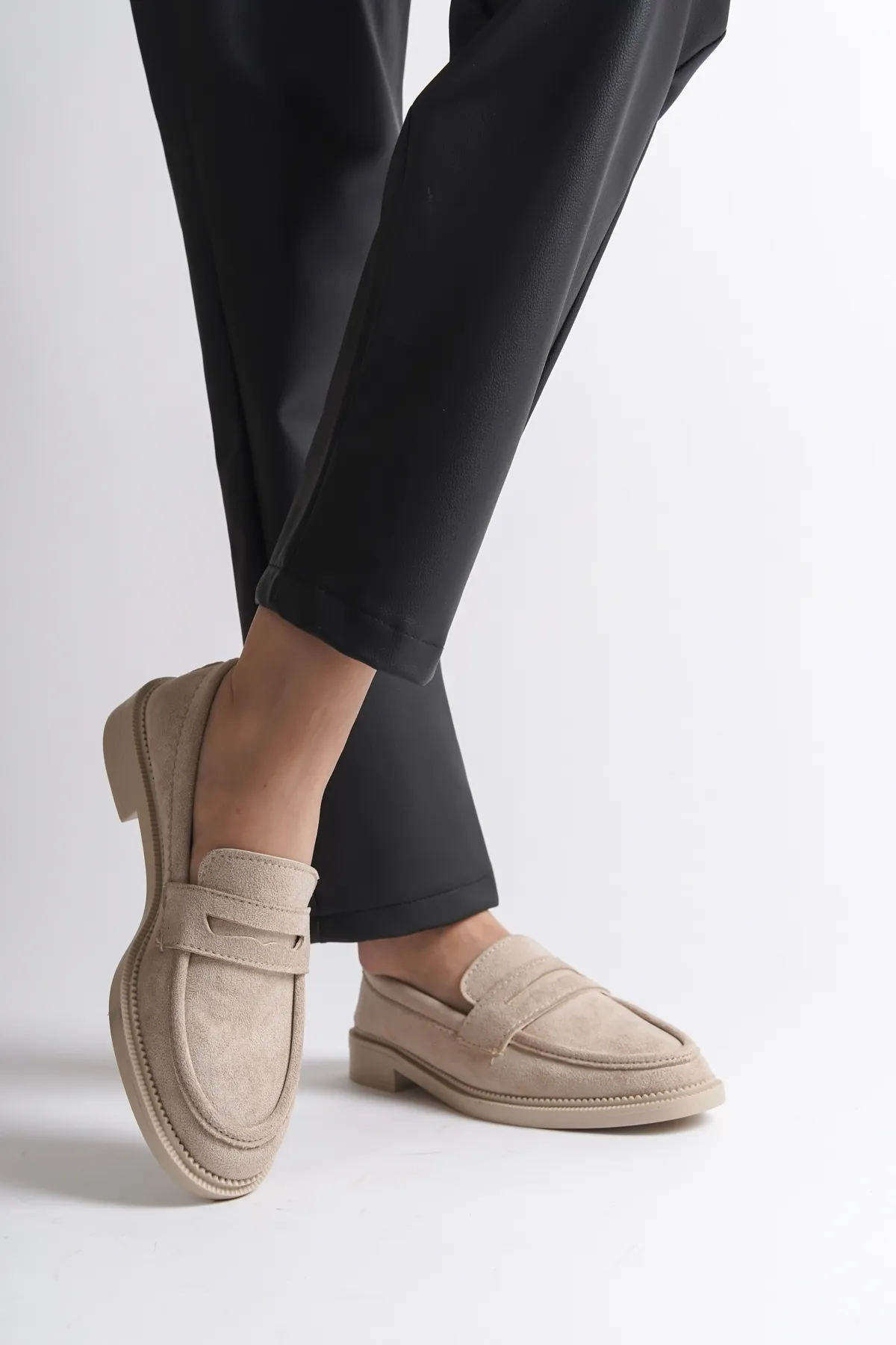 Capone Outfitters  Loafer