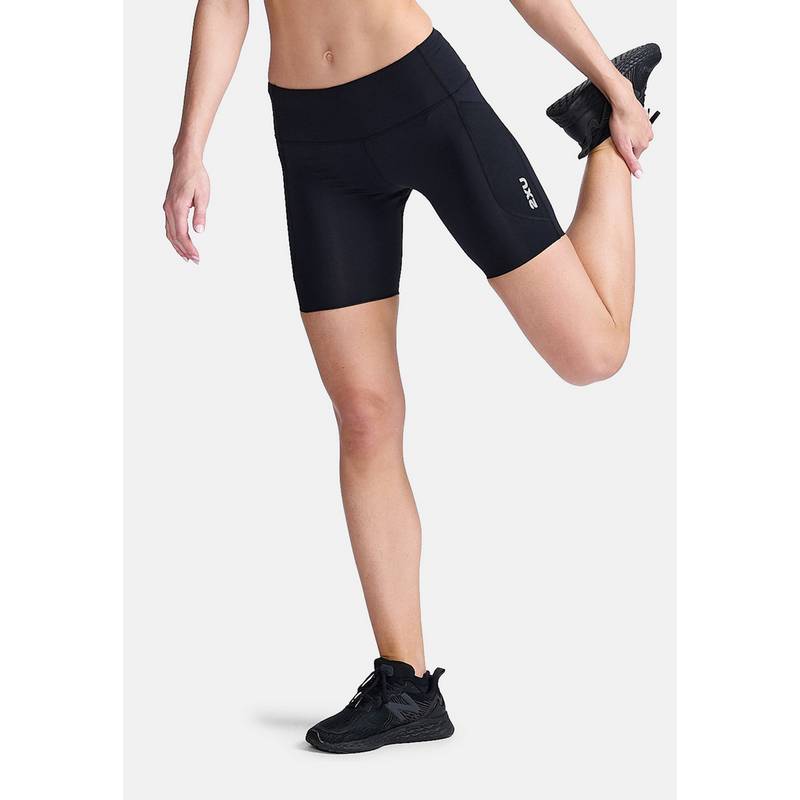 2XU Aero Mid-Rise Comp 6 Inch Funktionsshorts Damen