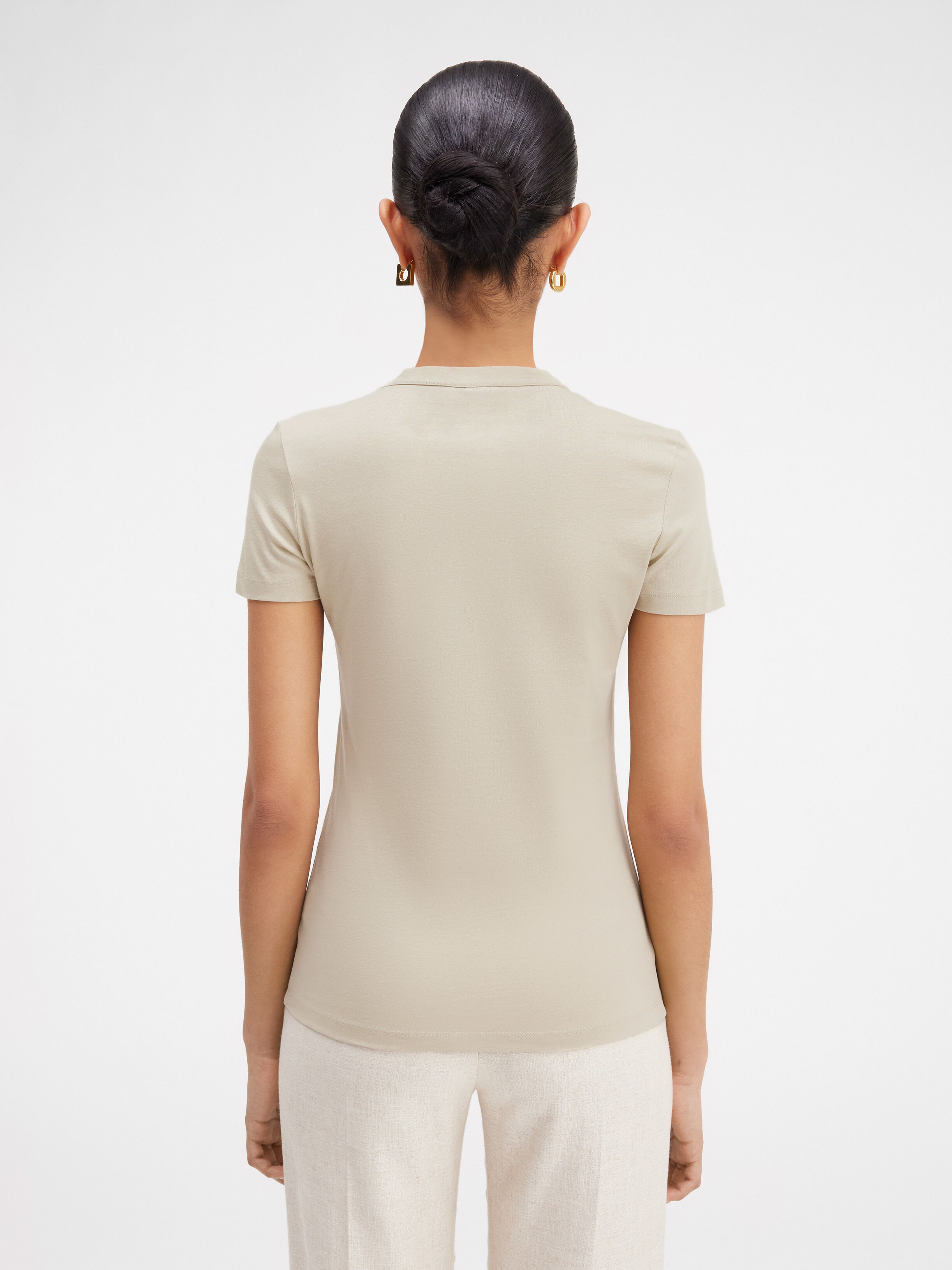 Le t-shirt brodé