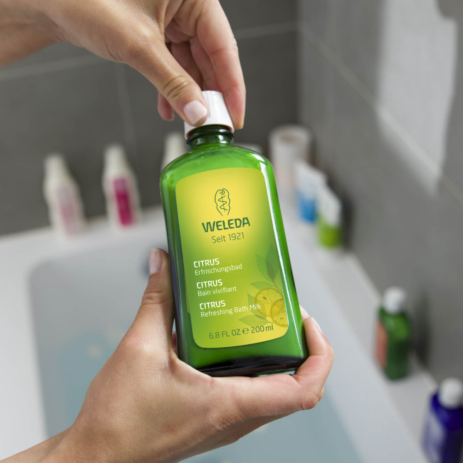 Weleda Citrus Bain Vivifiant - Compatible avec Bains Bouillonnants et Balnéothérapie - 200 ml