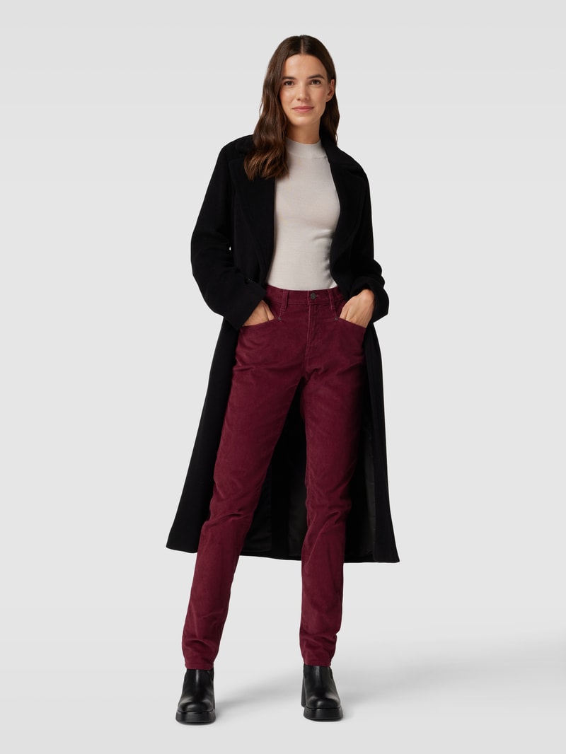 Cordhose mit Eingrifftaschen in rot