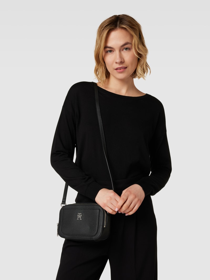 Handtasche mit Label-Detail Modell 'EMBLEM CAMERA' in schwarz