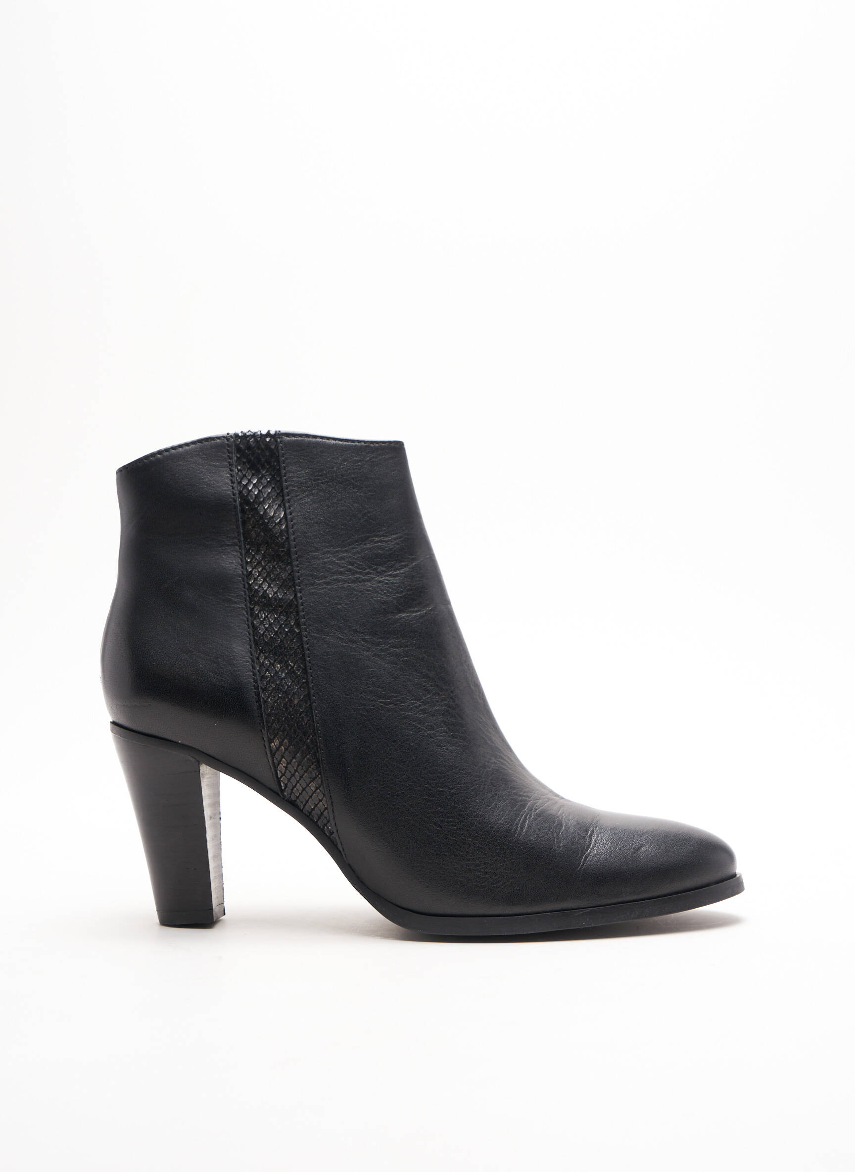 Mkd Bottines Femme couleur noir