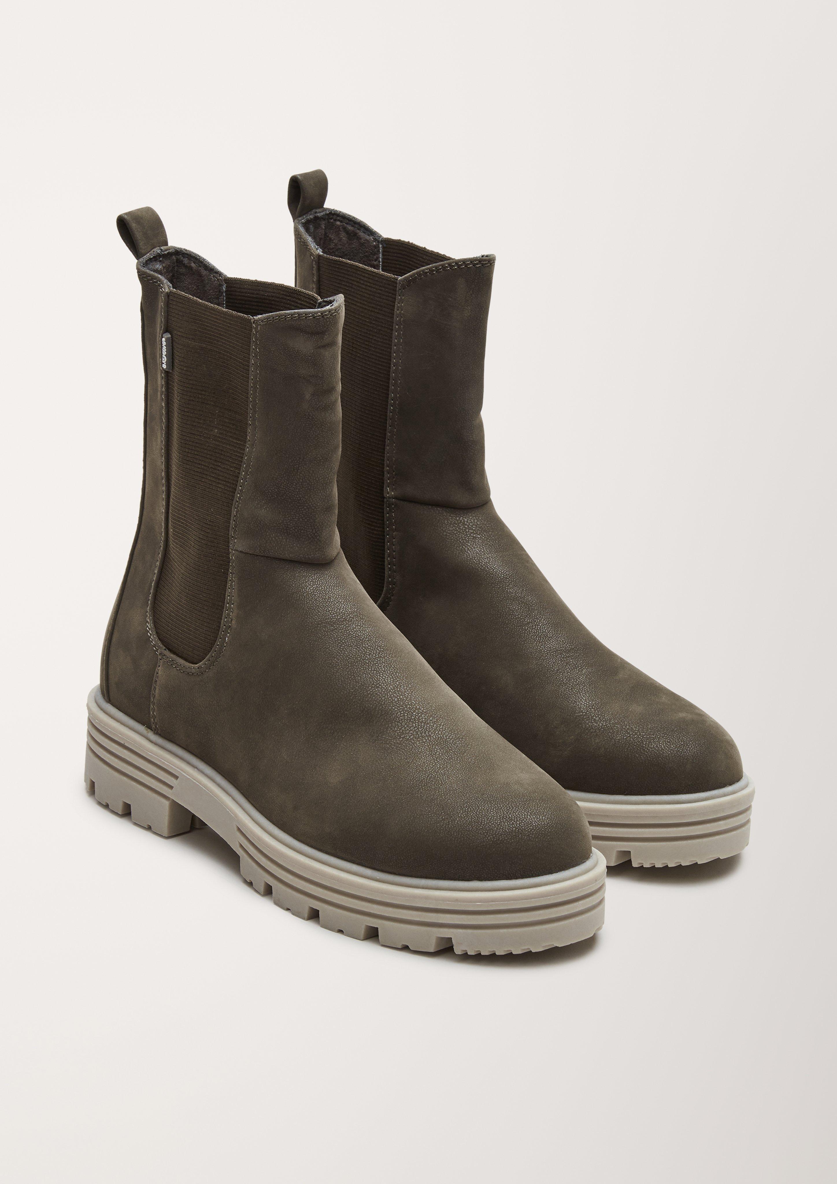 Boots mit Elastikeinsatz  101.107.101.25411-701