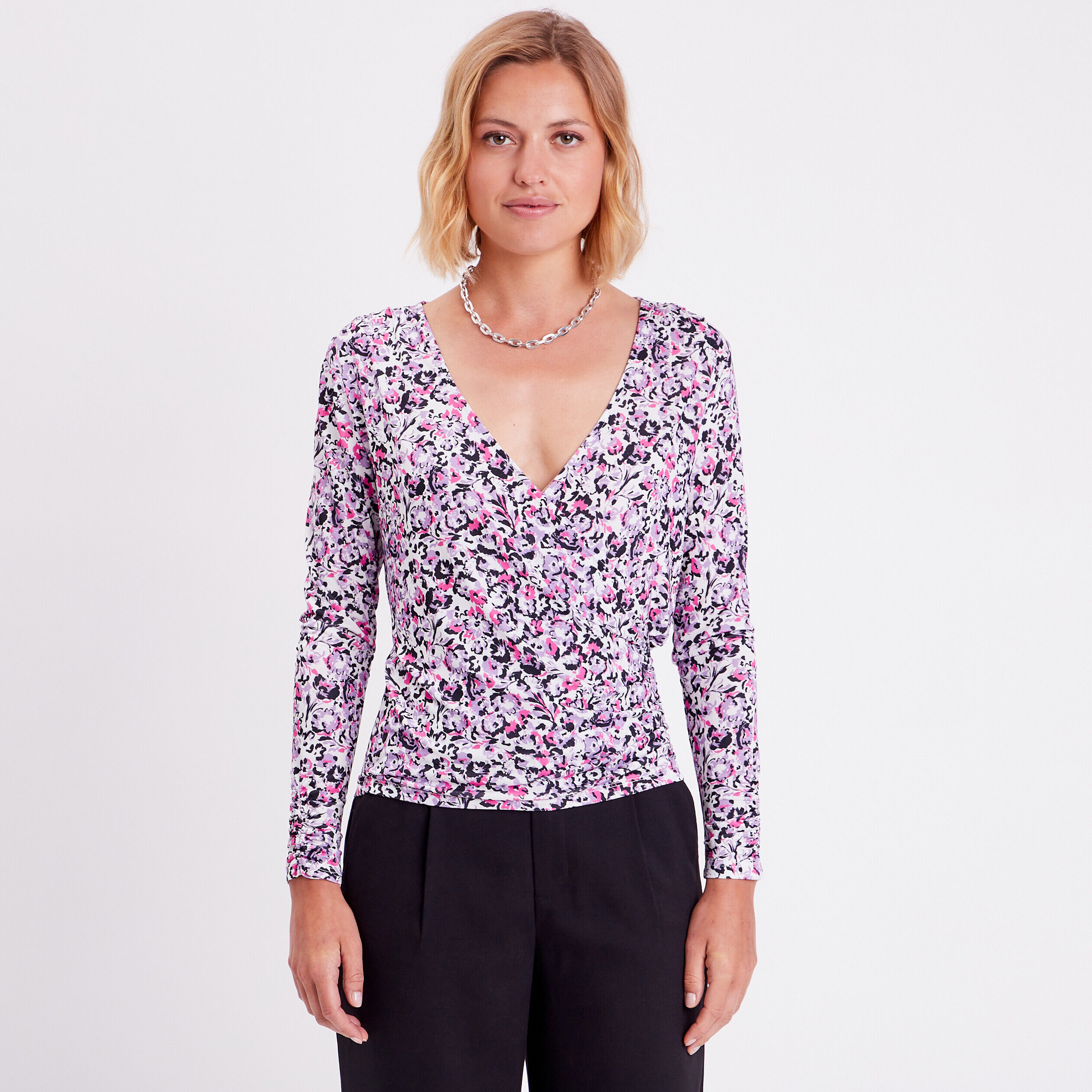 T-shirt ajusté col cache-coeur blanc femme | Cache Cache