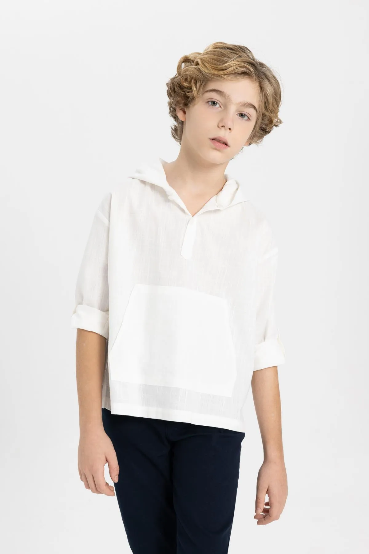 DeFacto  Langarmhemd mit Kapuze im Oversize-Fit für Jungen B7626A824SM