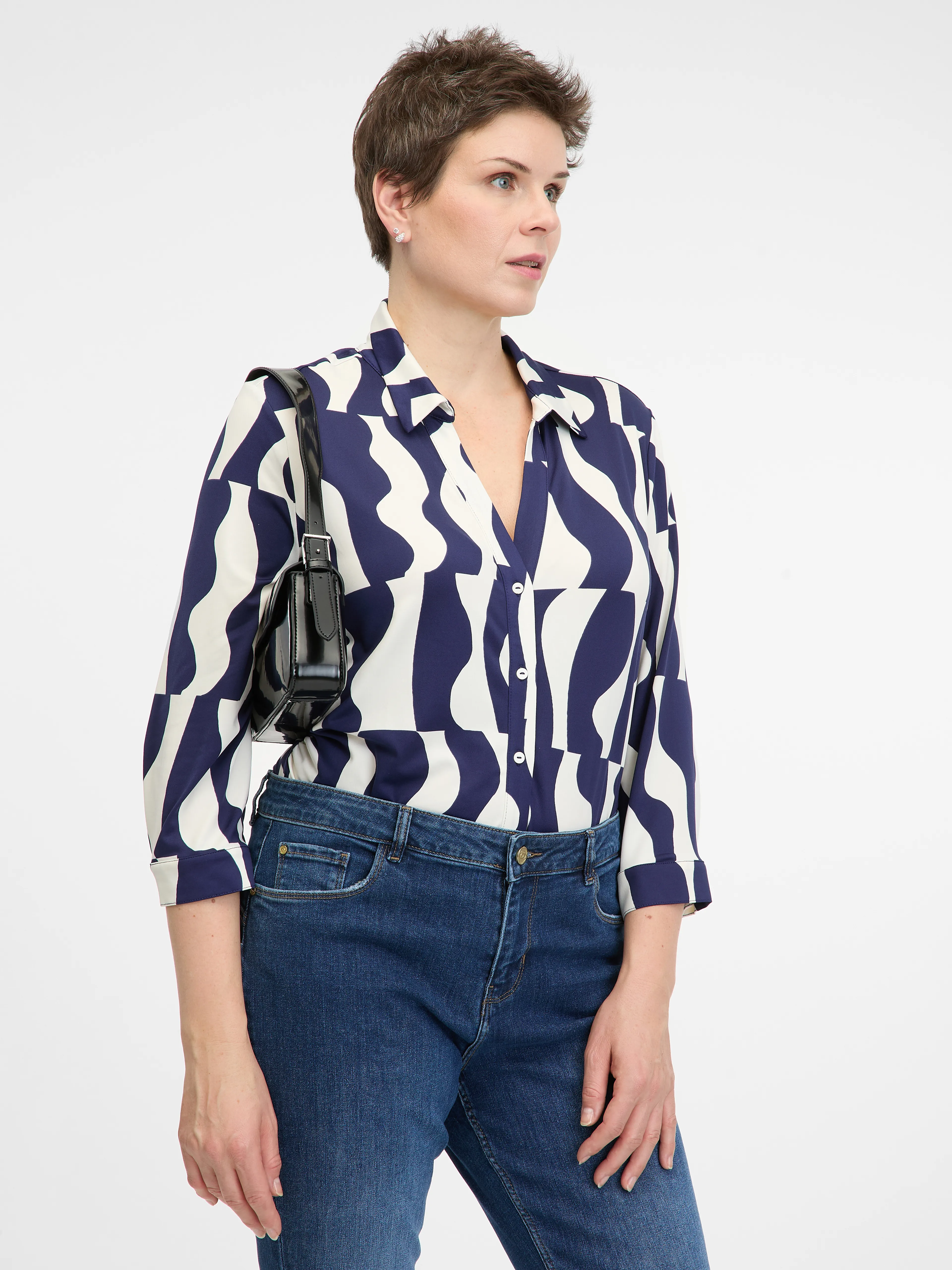Dunkelblaue Damenbluse mit Kragen ORSAY