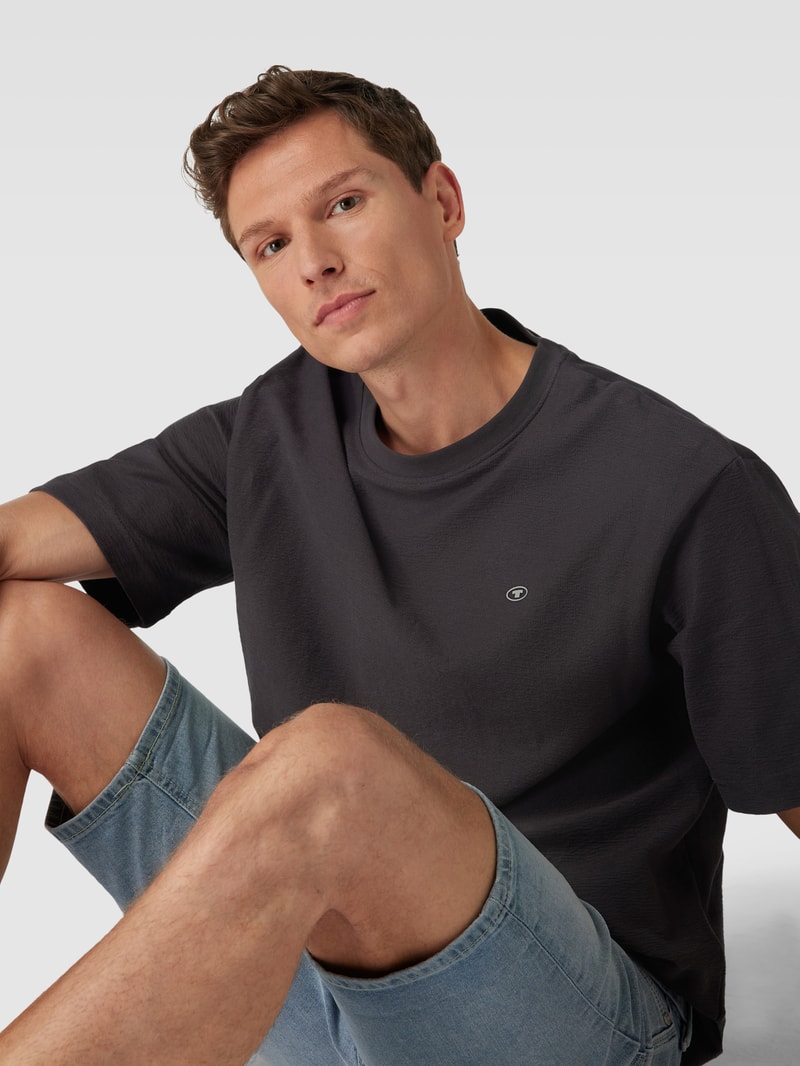 Loose Fit T-Shirt mit Label-Print in anthrazit