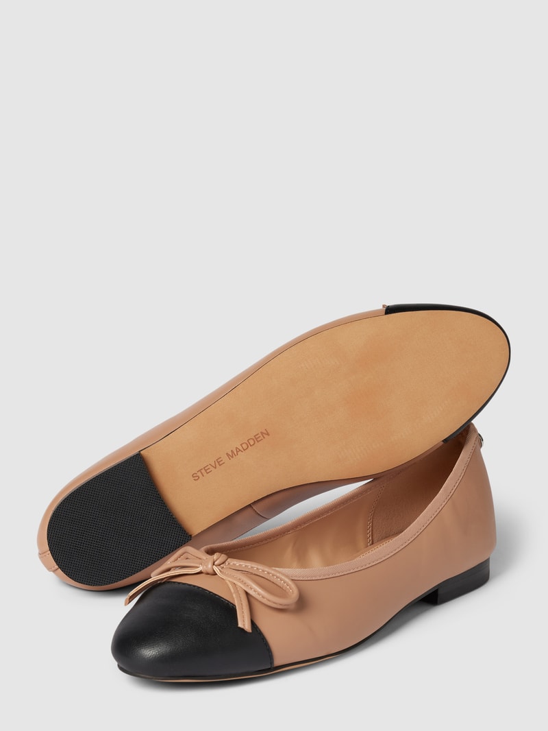 Ballerinas mit Schleifen-Applikation in beige
