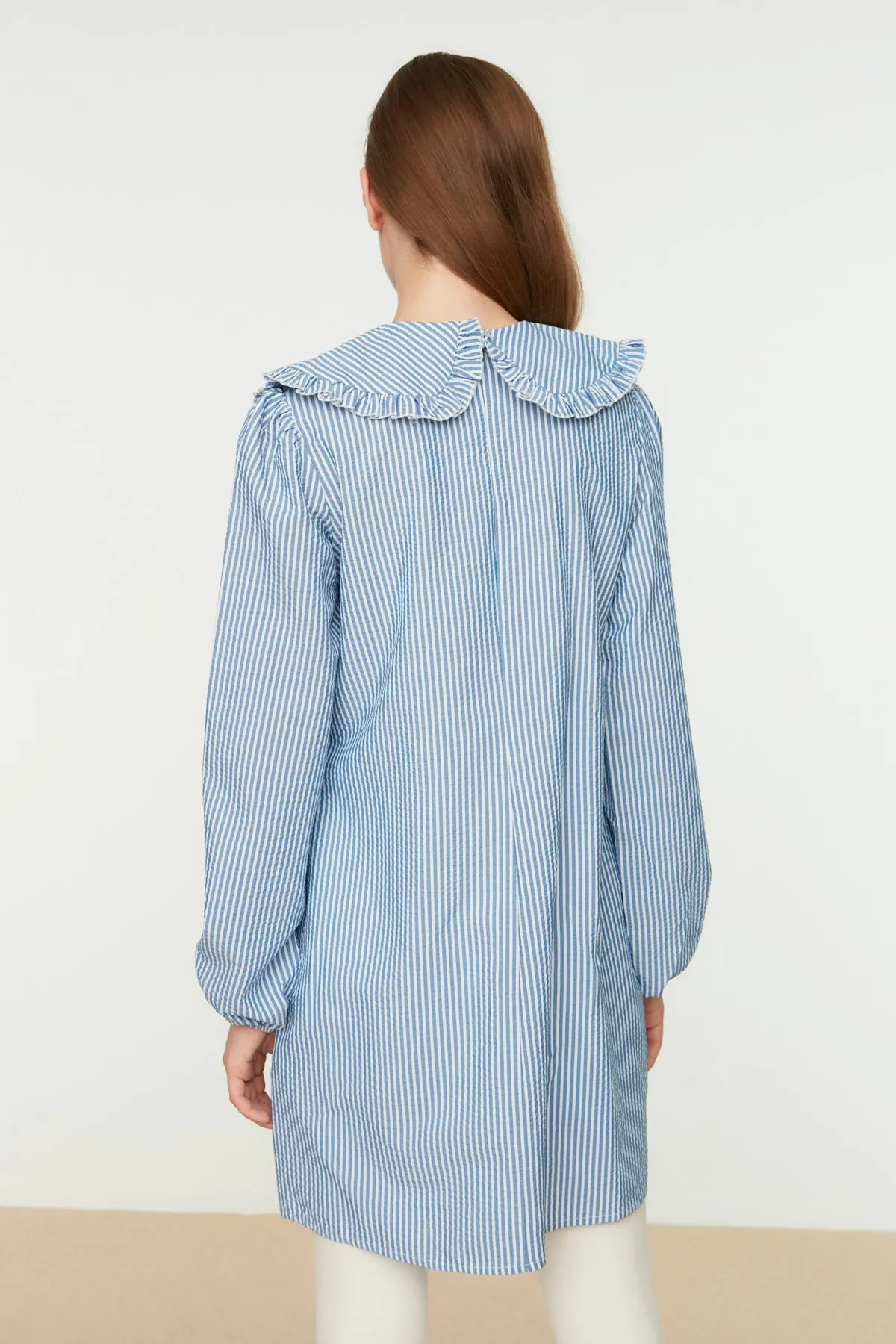 Trendyol Modest  Blaue Tunika aus gewebter Baumwolle mit Kragen für Babys TCTSS21TN0104