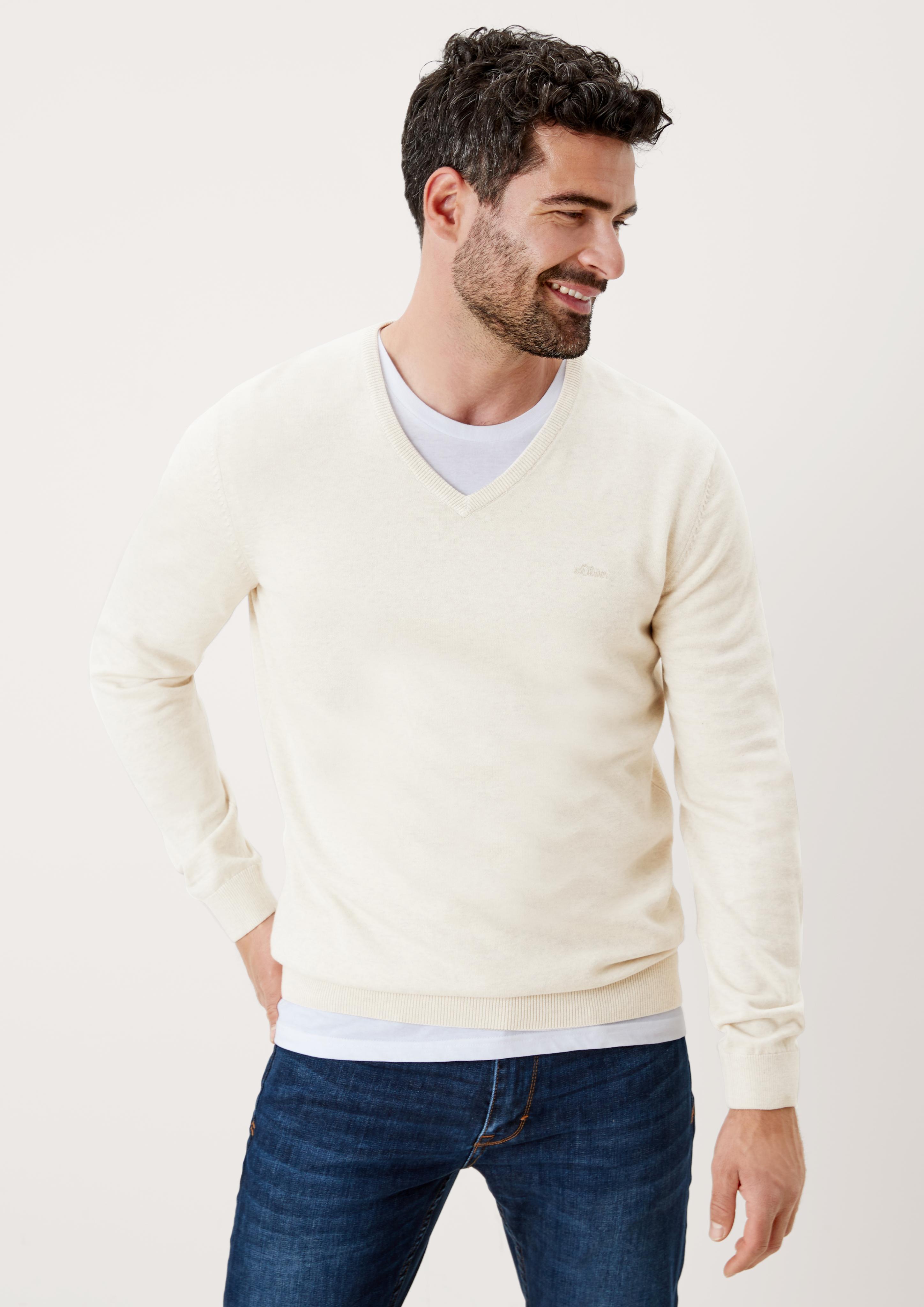 Feinstrickpulli mit V-Ausschnitt  03.899.61.7623-03W0