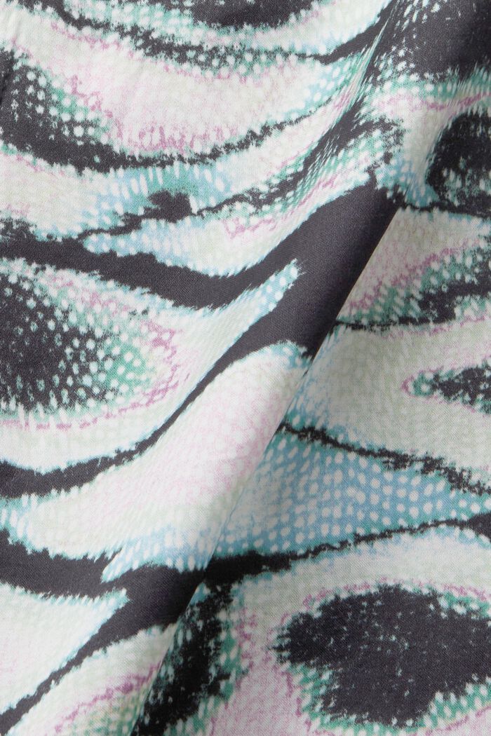 Satinbluse mit V-Ausschnitt und Allover-Muster