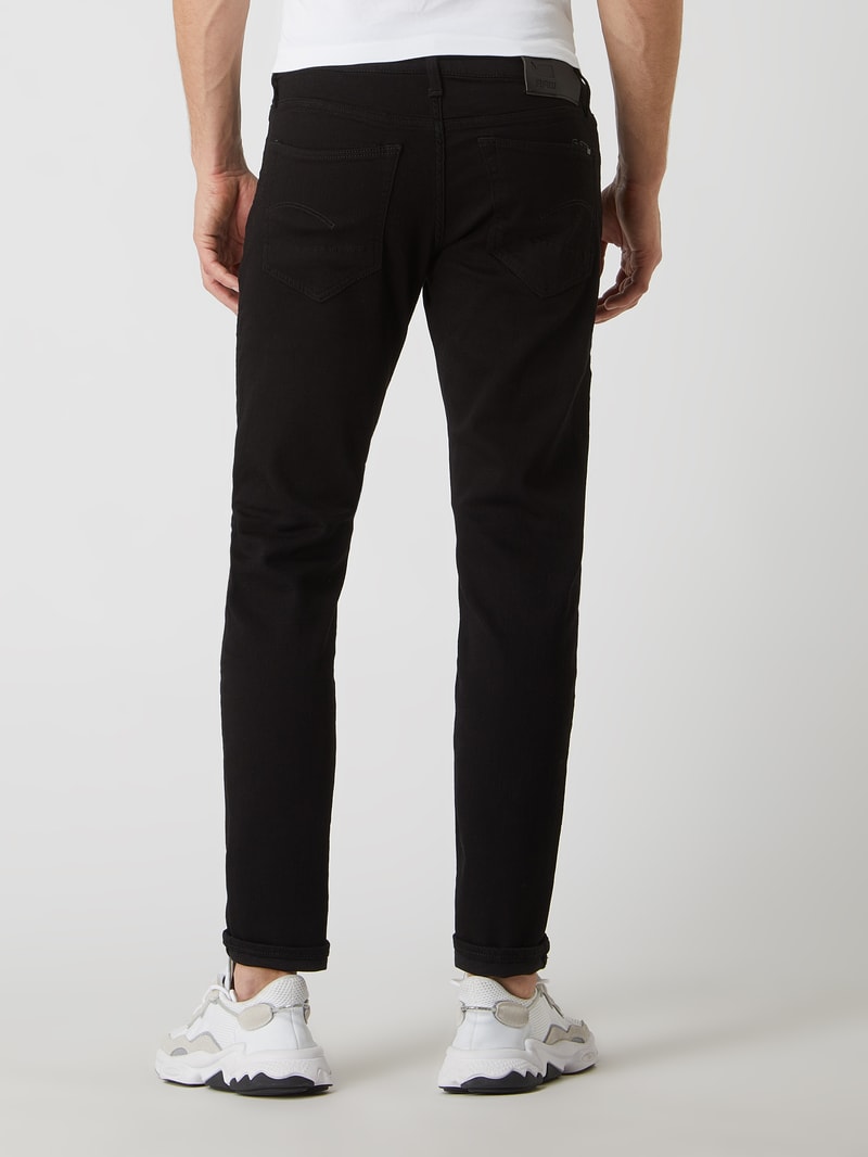 Slim Fit Jeans mit Stretch-Anteil in schwarz