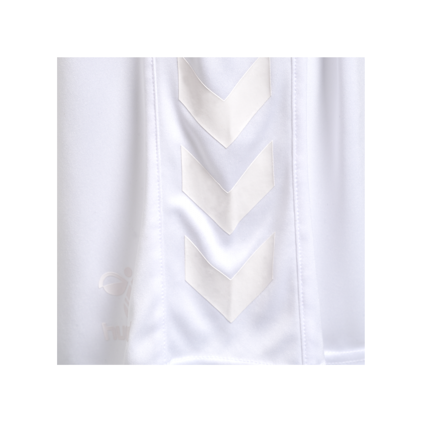 Hummel hmlCore XK Poly Short Weiss F9425