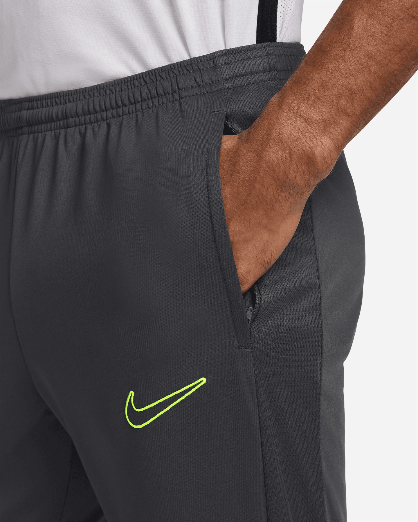 Futbalové šortky Nike Dri Fit Academy 23 M DV9740-061