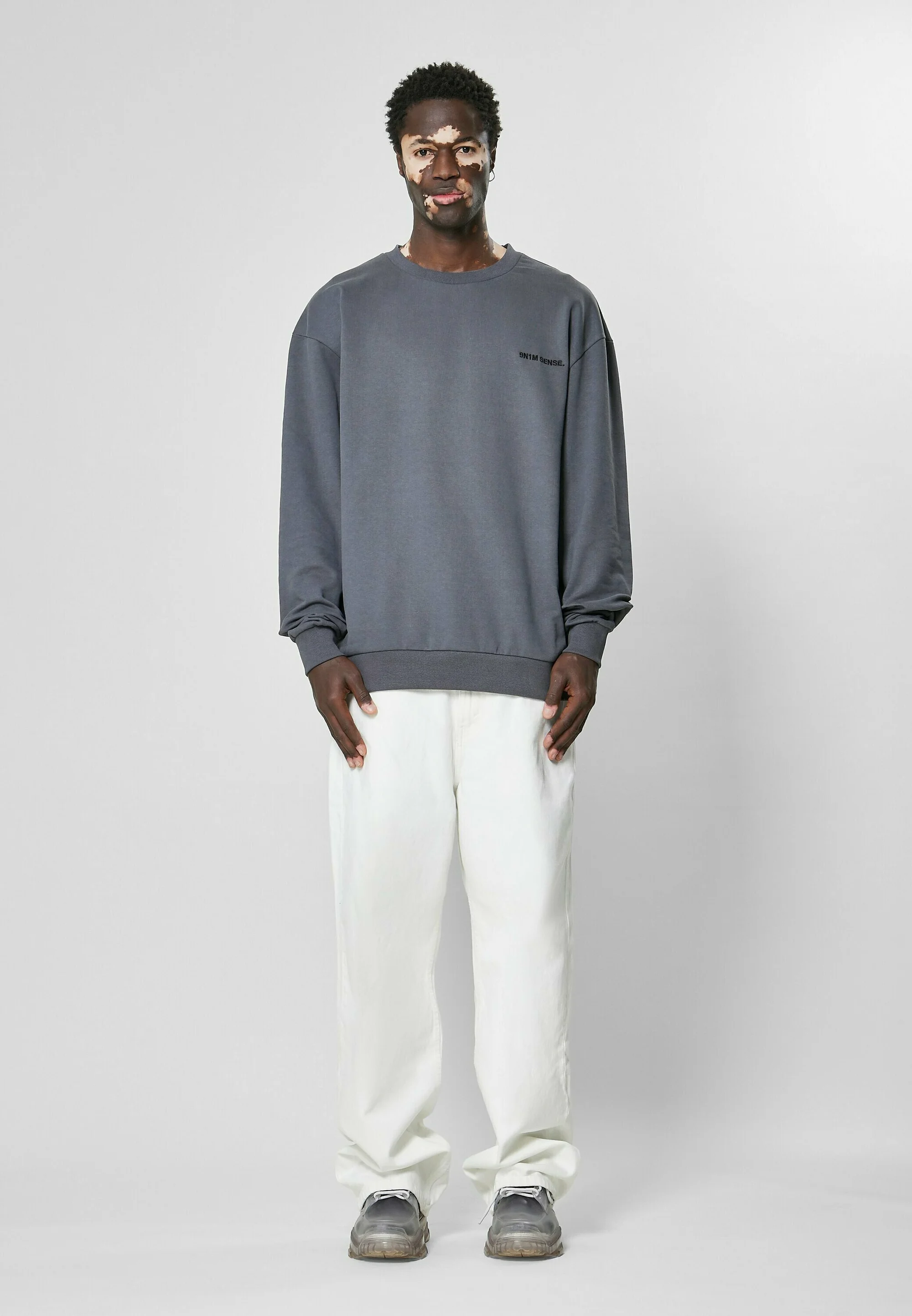 9N1M SENSE ESSENTIAL - Sudadera