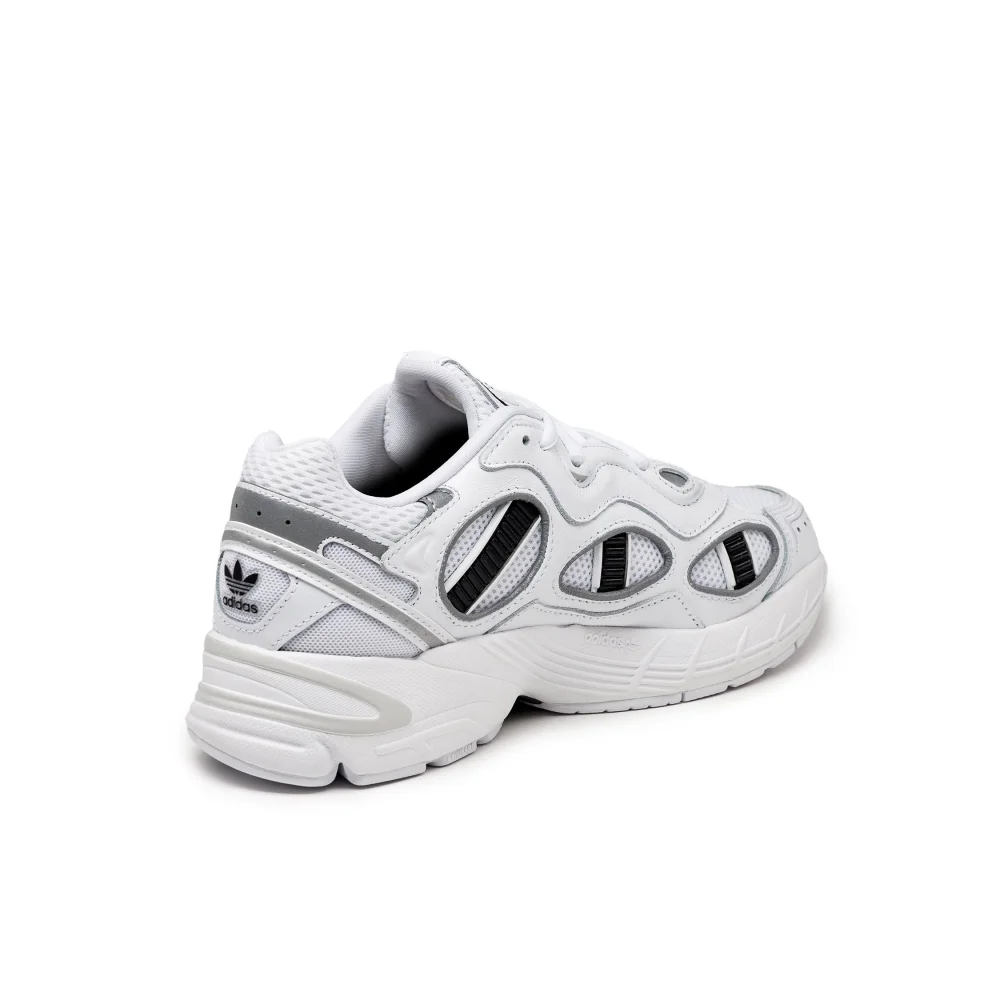 adidas Astir SN W HQ6768 / weiss