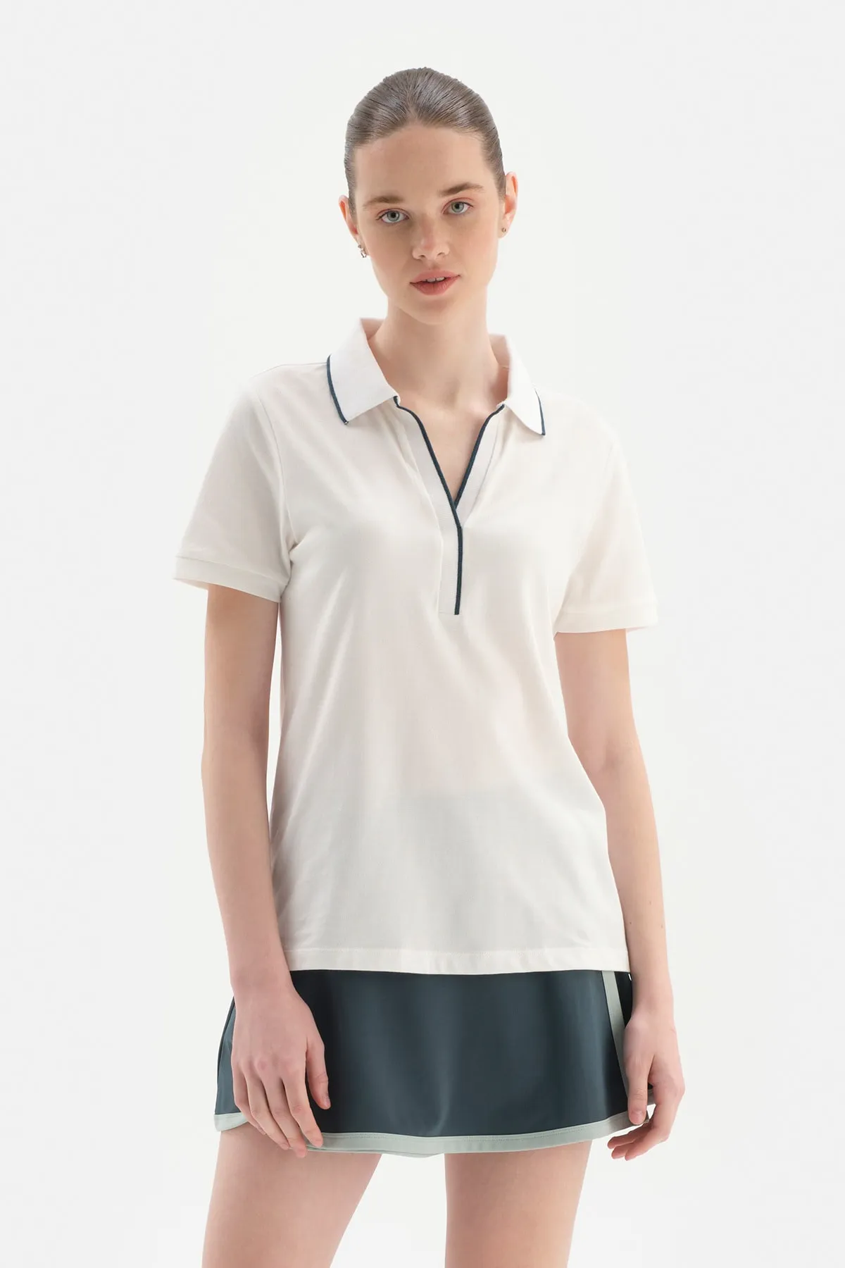 Dagi  Weißes Damen-T-Shirt mit Piqué-Kragen
