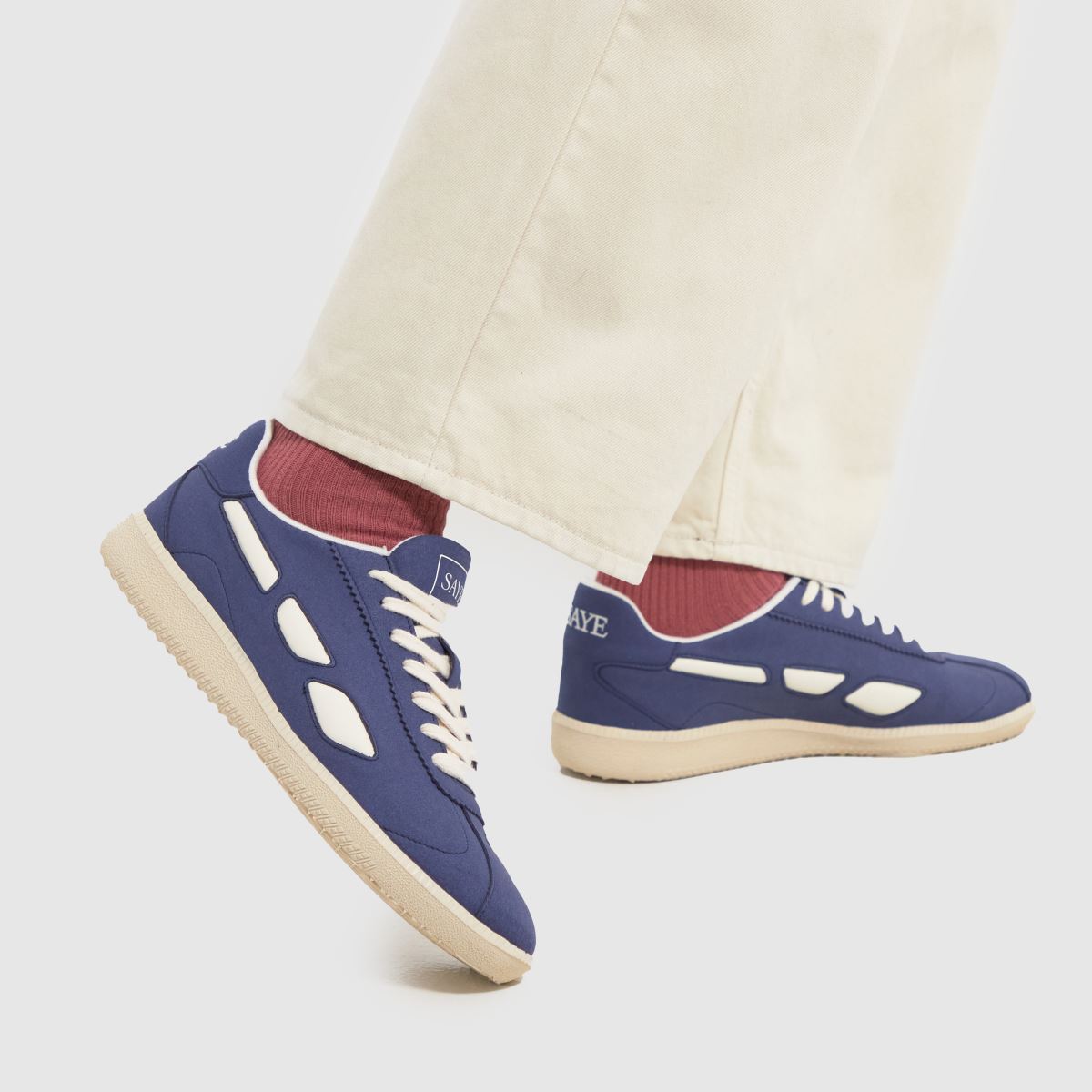 SAYE modell 70 sneakers i blått