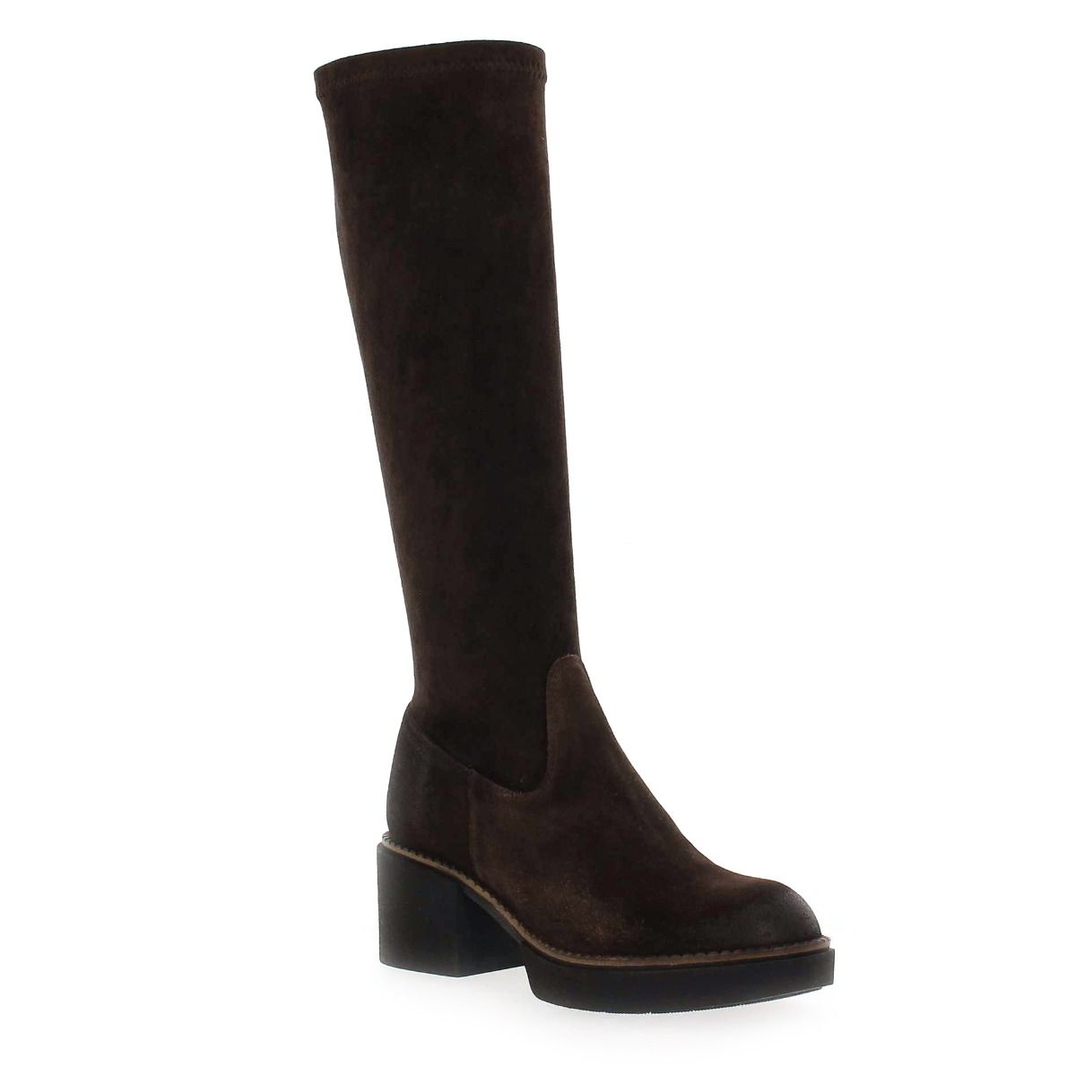 Emanuele Crasto   40011 - Chocolat