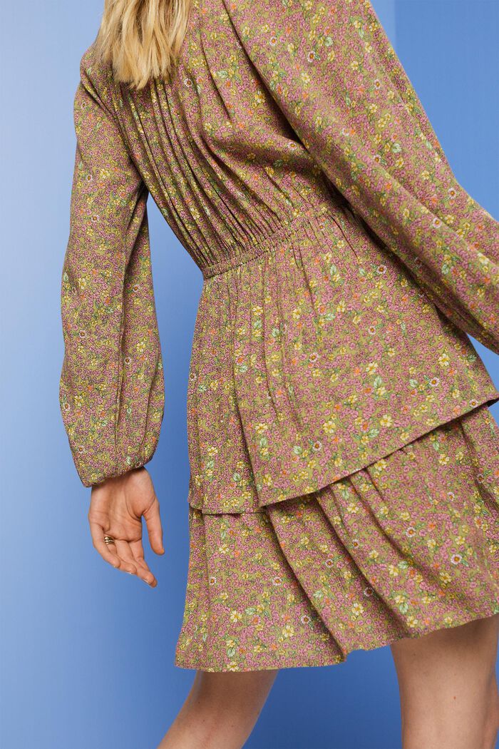 Bedrucktes Minikleid mit Stufenrock