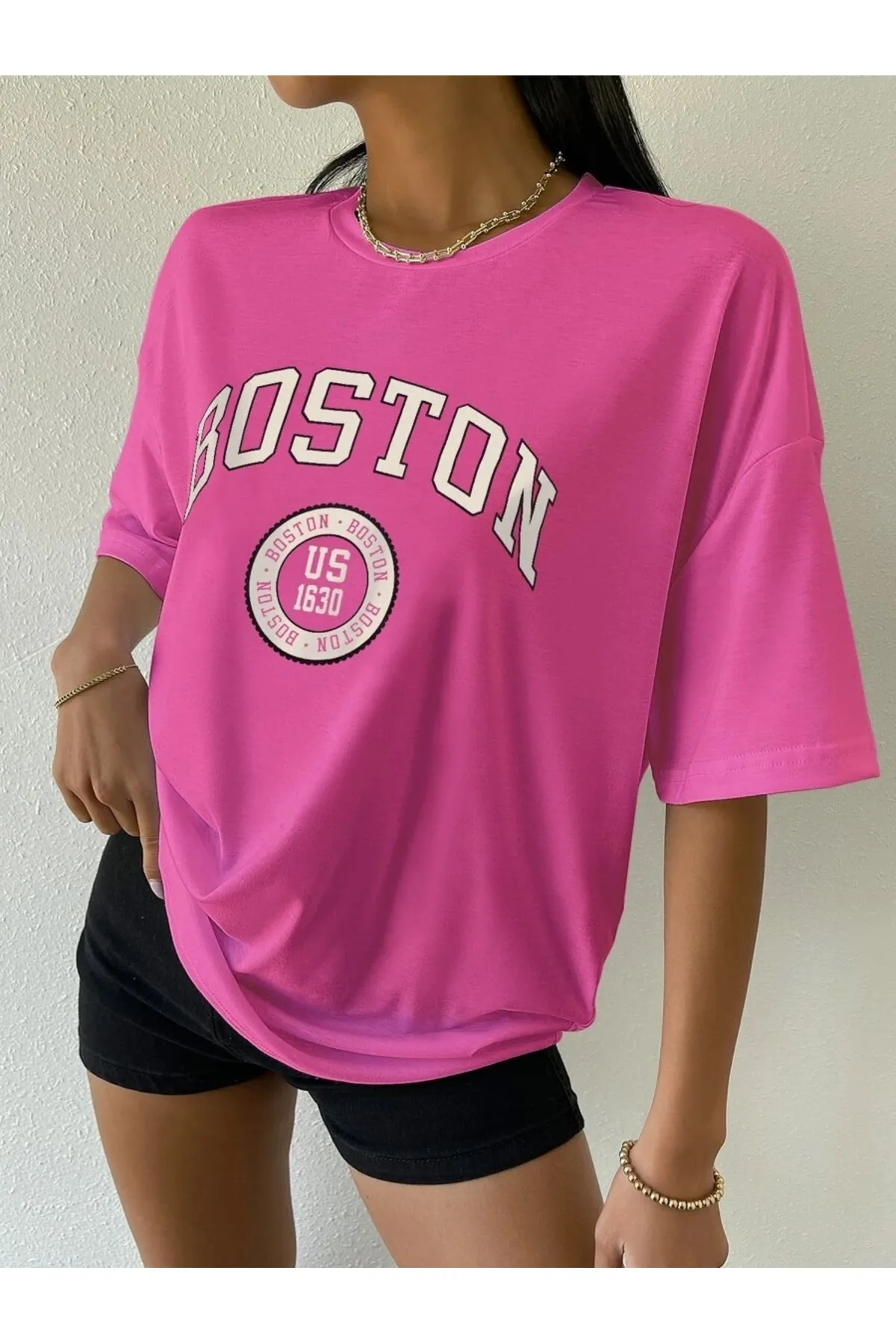 MOONBULL  Unisex-T-Shirt mit Boston-Aufdruck US-1630