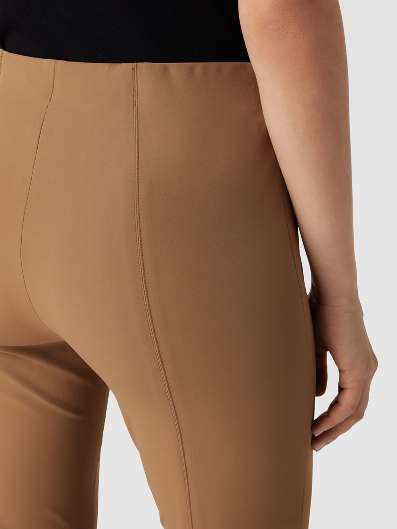 Slim Fit Stretchhose mit Ziernähten in camel