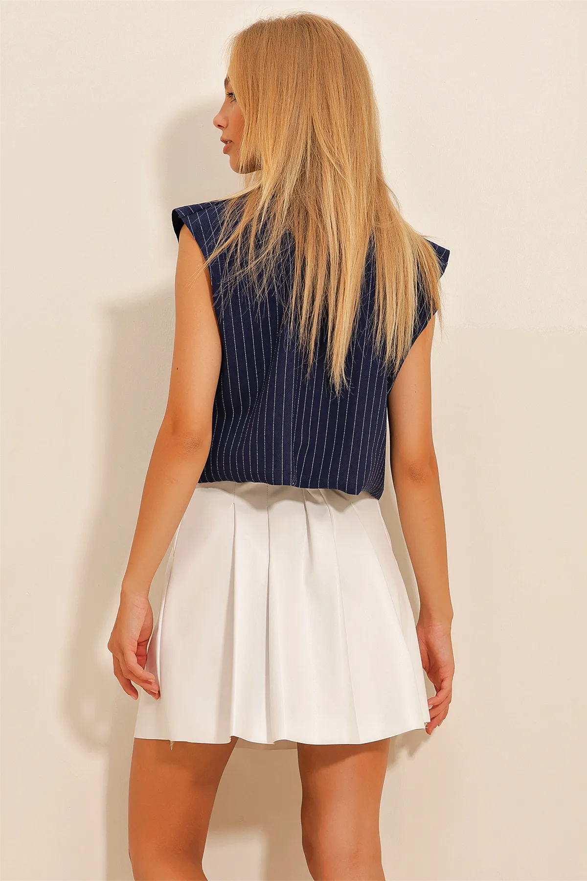 Trend Alaçatı Stili  Marineblaue Damenbluse mit Hemdkragen und Filetstreifen, ALC-X10724