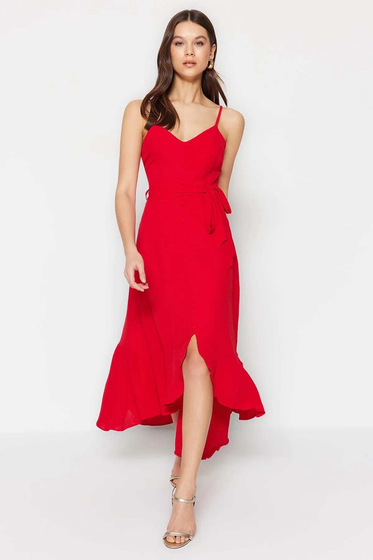 Trendyol Collection  Rotes, gewebtes Maxikleid in A-Linie/Glockenform mit Volant und Gürtel TWOSS23EL02271
