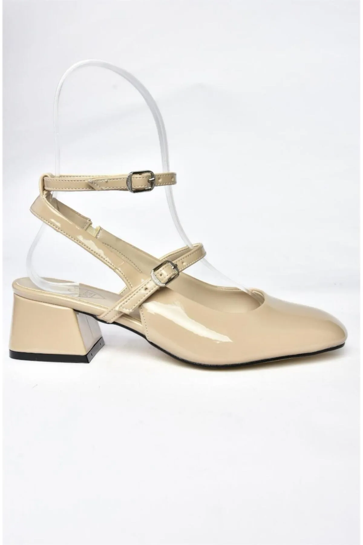 Fox Shoes  P654137008 Skin Mary Jane Lackleder Damenschuhe mit niedrigem Absatz Maryjane