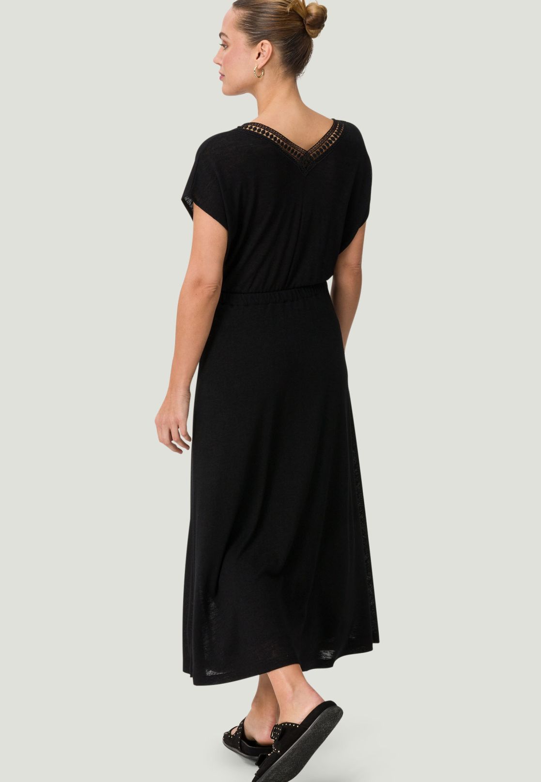 Maxikleid mit Rückenausschnitt
