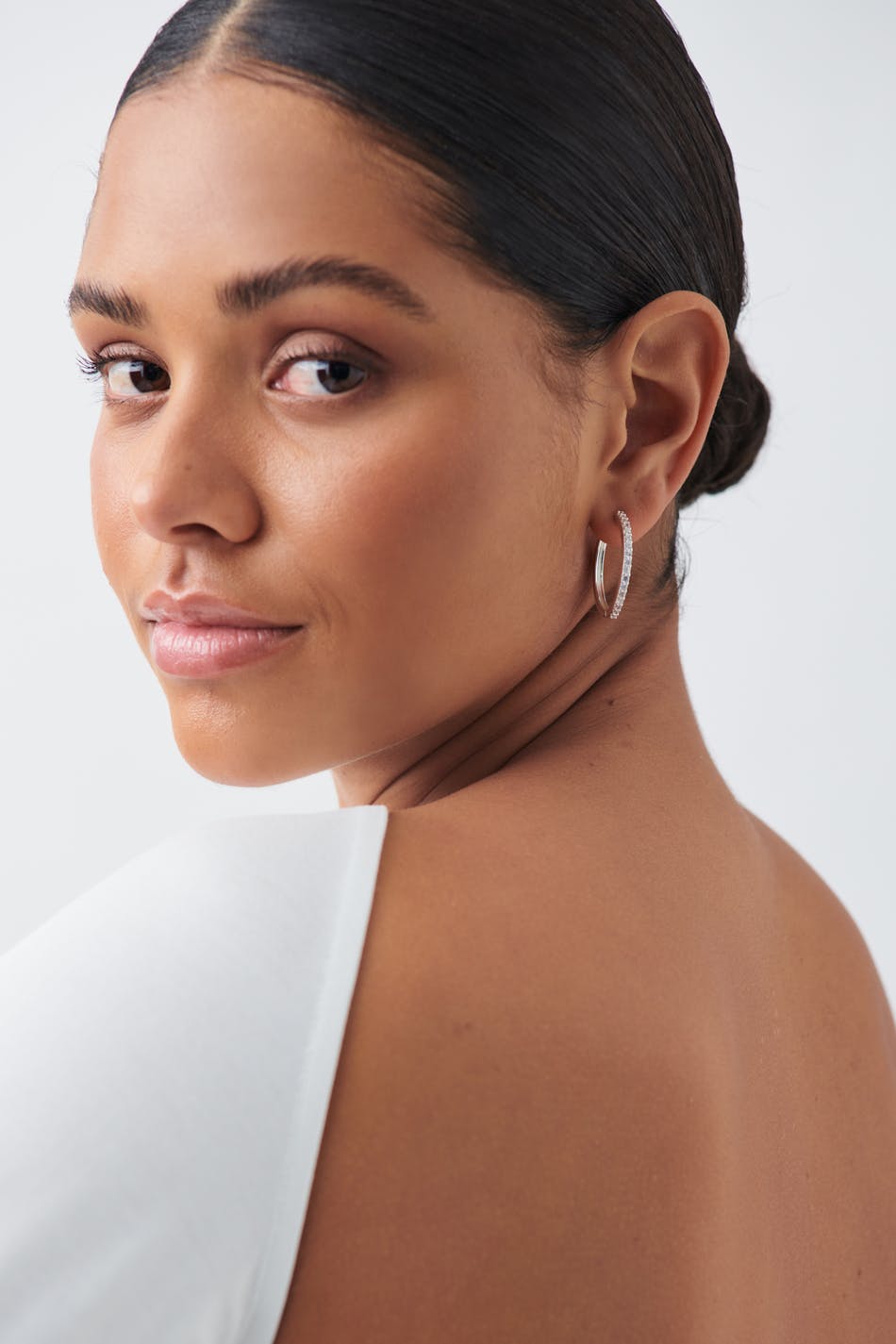 Rhinestone hoops earrings