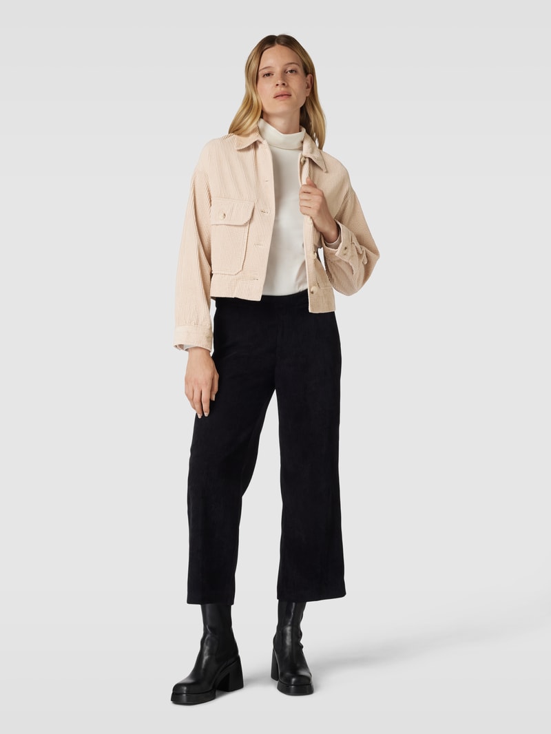 Cordjacke mit Pattentaschen Modell 'Hegola' in beige