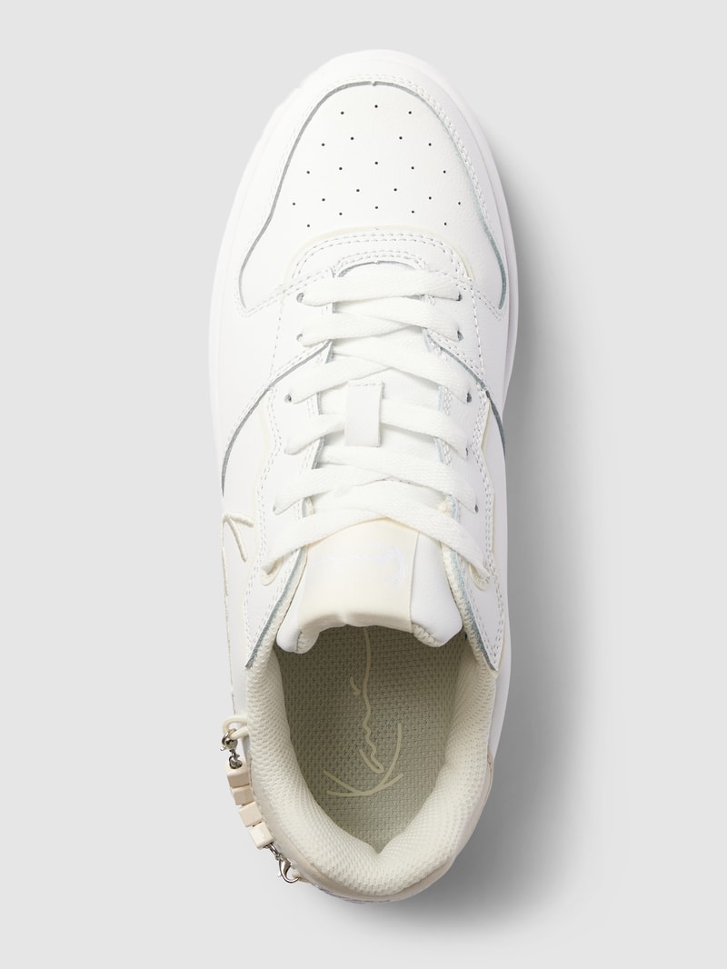 Sneaker mit Label-Details in weiss