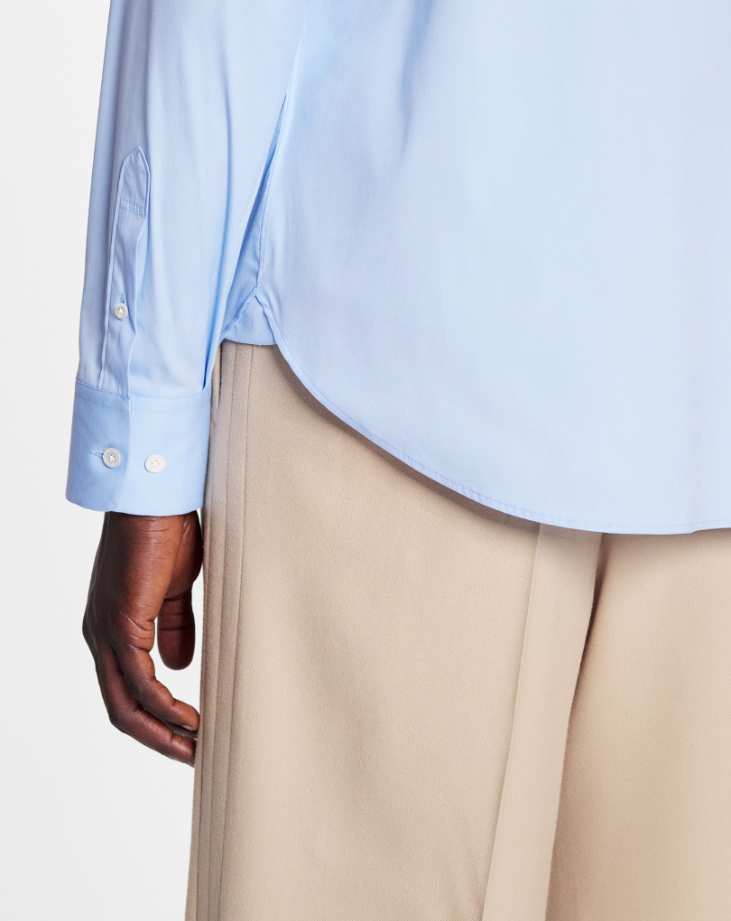 CHEMISE COUPE SLIM AVEC BOUTONS APPARENTS