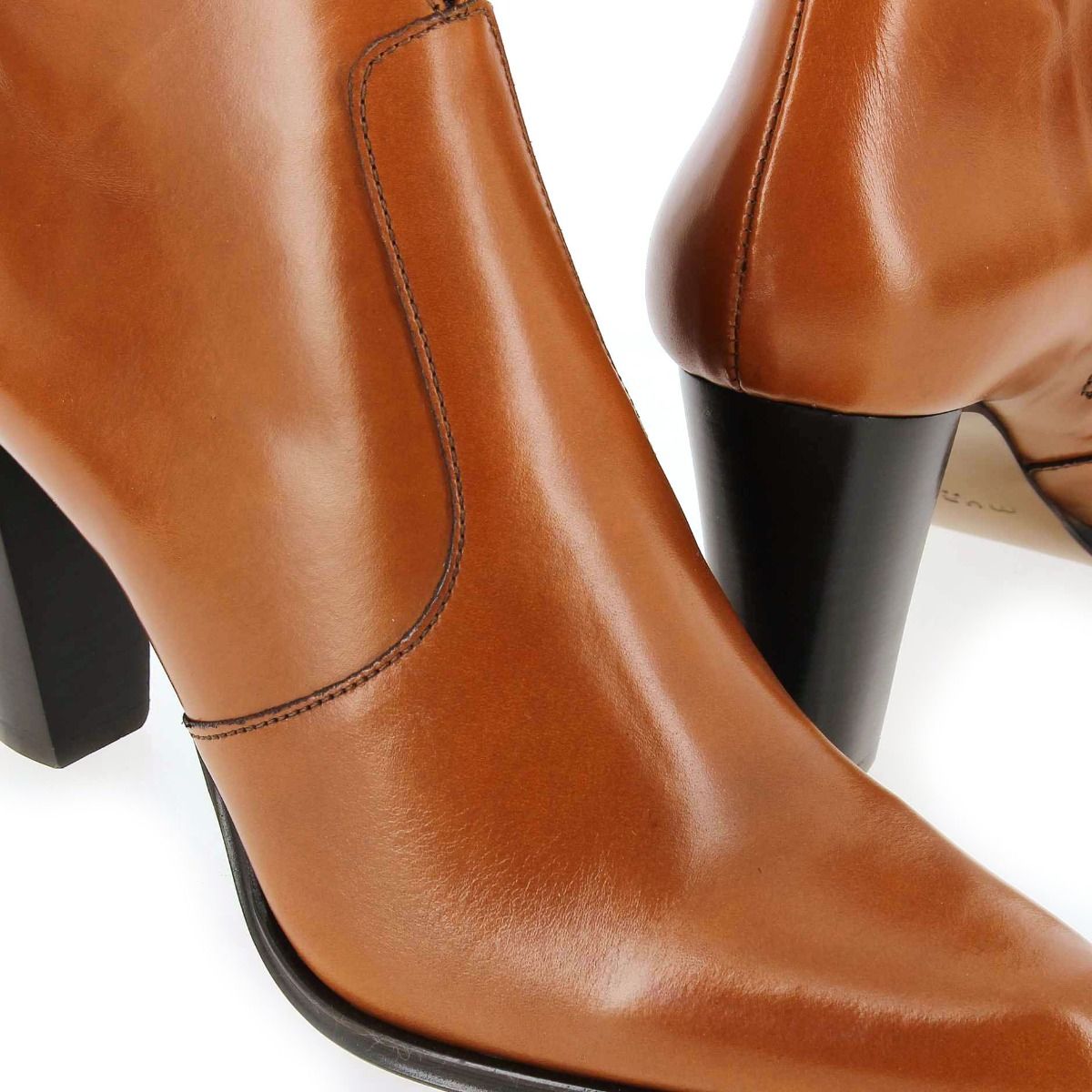 Muratti  ABRIL T0068A - Cognac