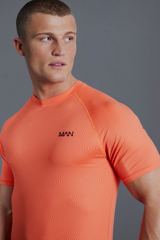 Man Active Muscle-Fit T-Shirt mit Print
