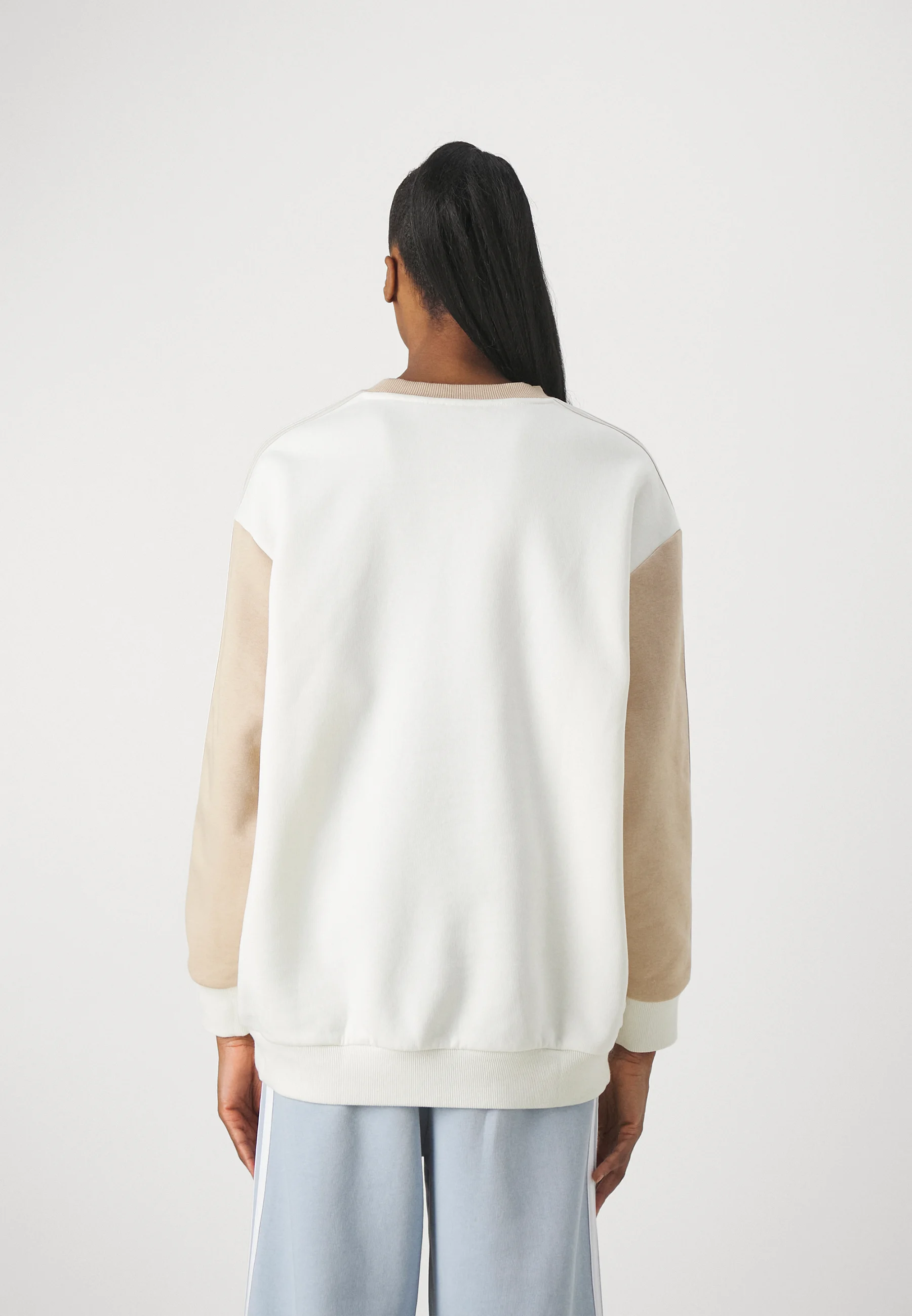 adidas Sportswear ESSENTIALS STRIPES OVERTamañoD - Sudadera