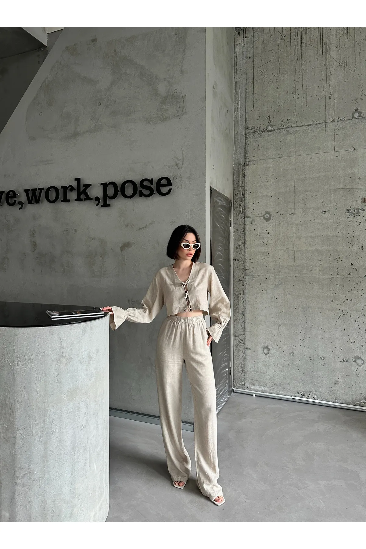 Laluvia  Steinfarbenes Designset aus echtem Leinen