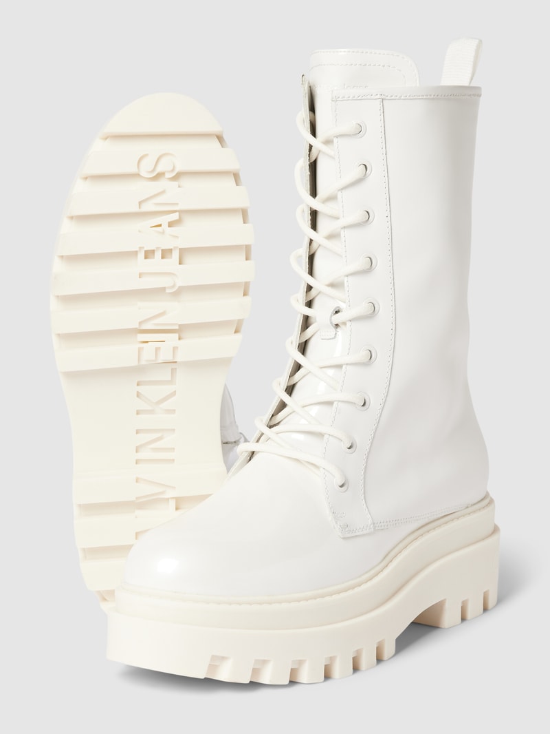 Schnürboots aus Leder mit Plateausohle in weiß