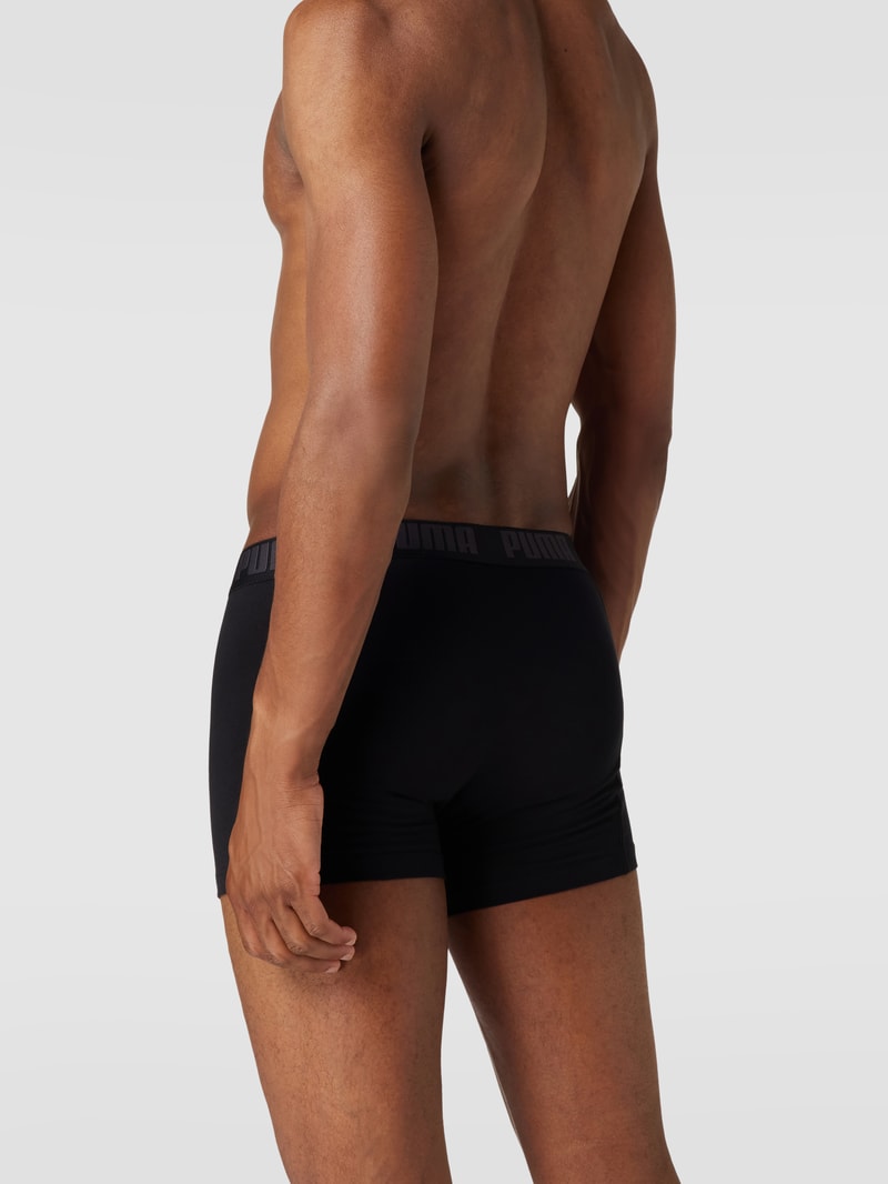 Trunks mit Stretch-Anteil im 2er-Pack in schwarz