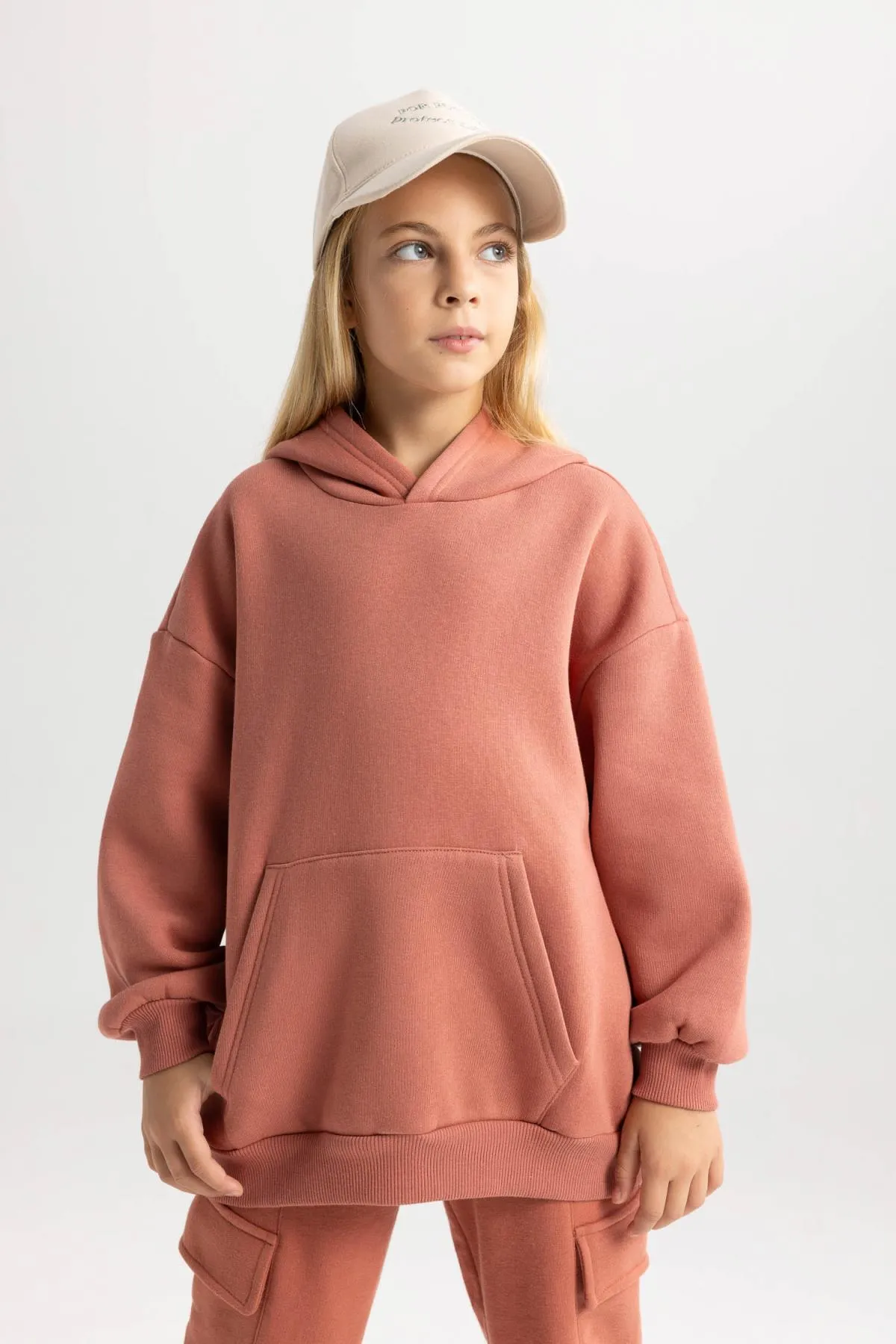 DeFacto  Dickes Kapuzen-Sweatshirt für Mädchen in Oversize-Passform mit weicher, flauschiger Innenseite