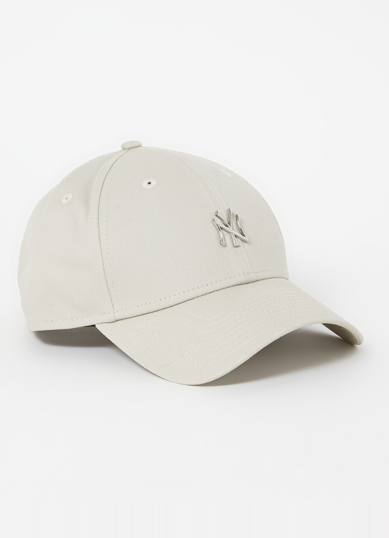 Boné New Era com logotipo